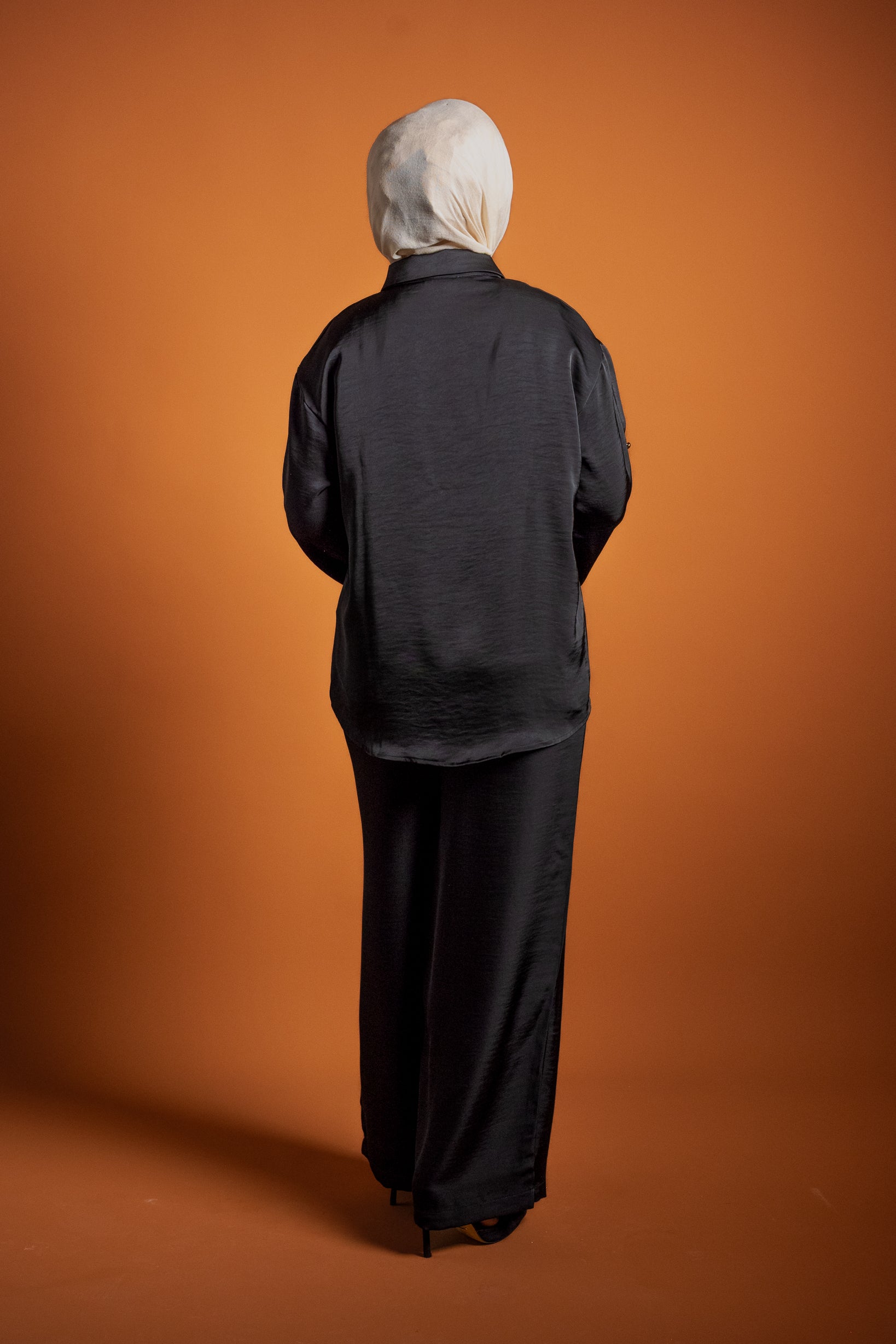 01240931-1-BLK-shirt