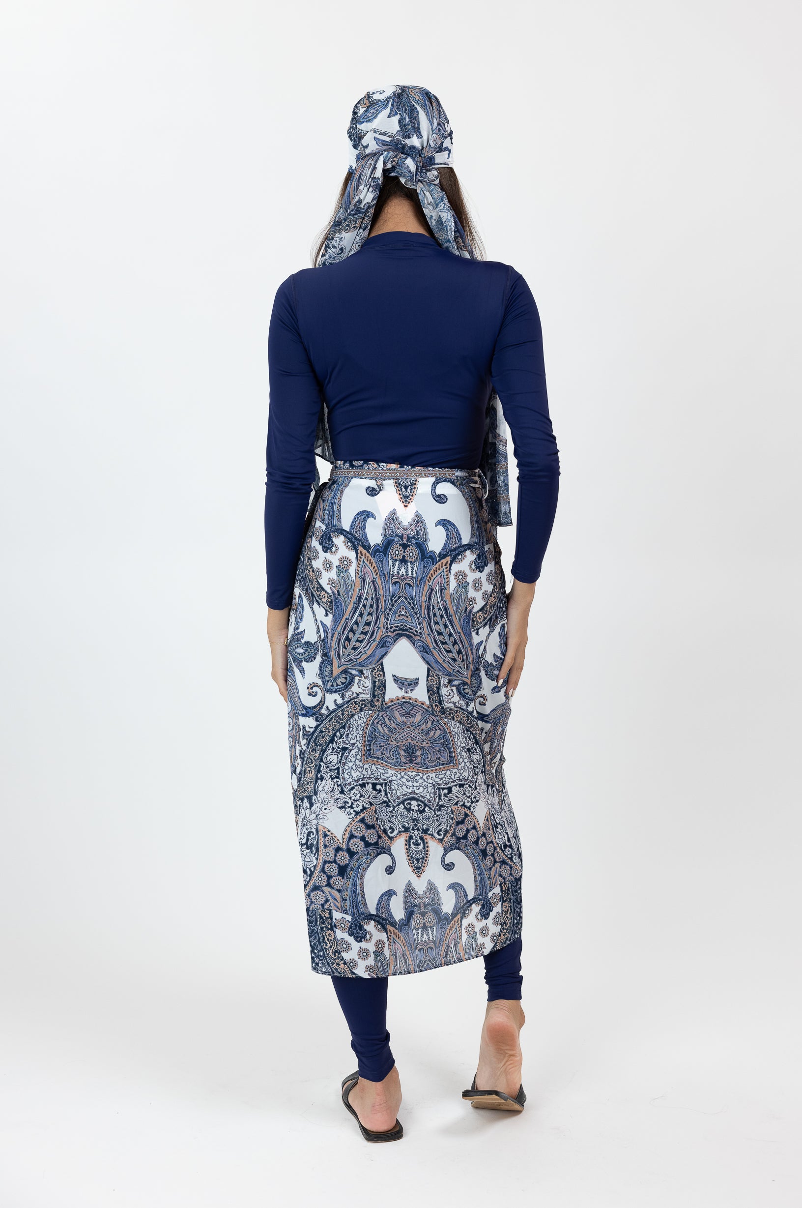 303030A-WHI-shawl-swim