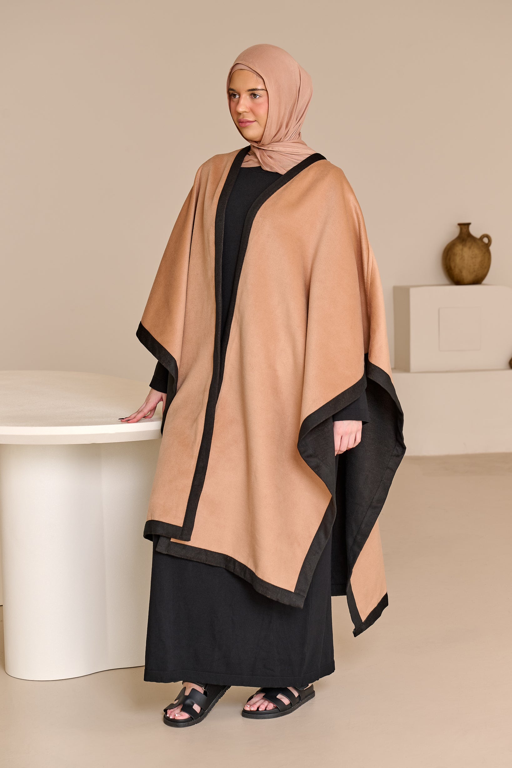61240-TBL-poncho-outerwear