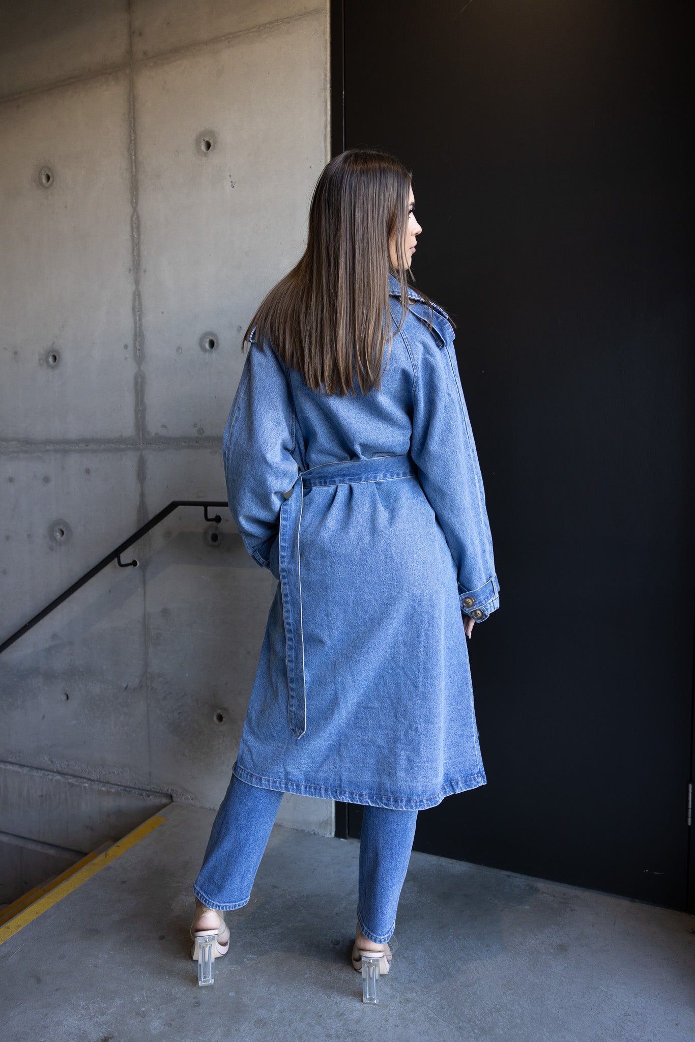 DA22275-BLU-trench-coat-denim