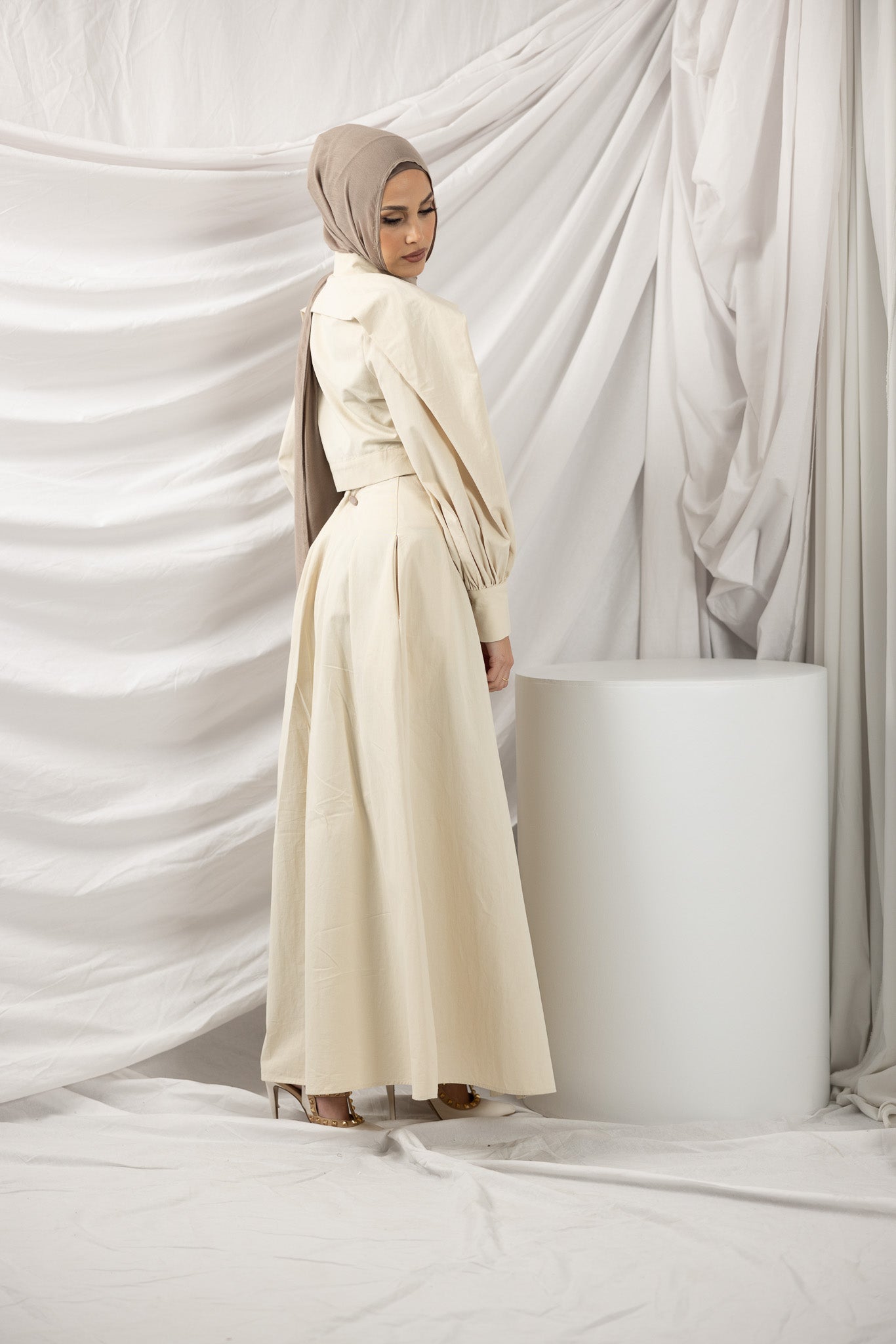 M7856Beige-jacket-crop