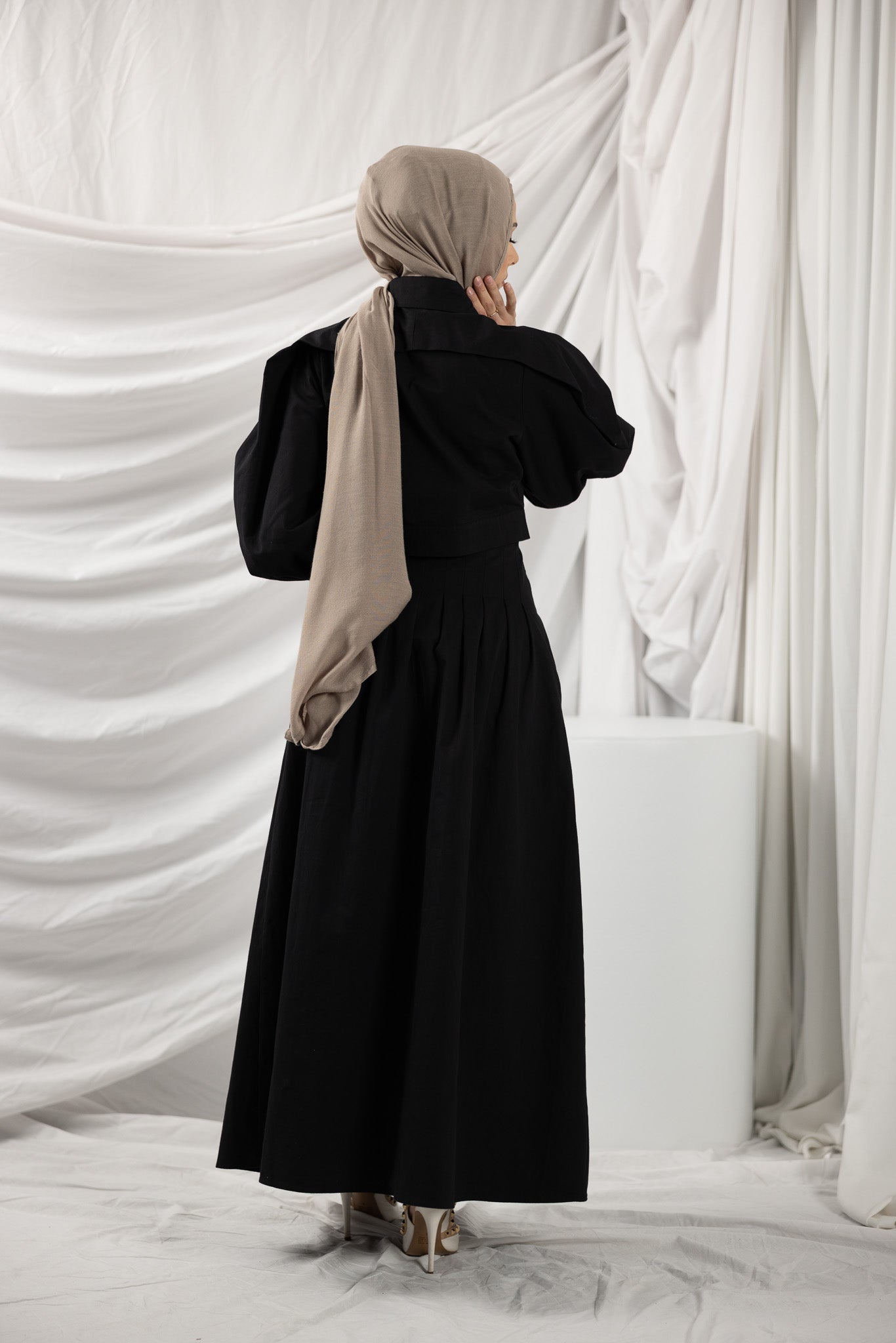 M7856Black-jacket-crop