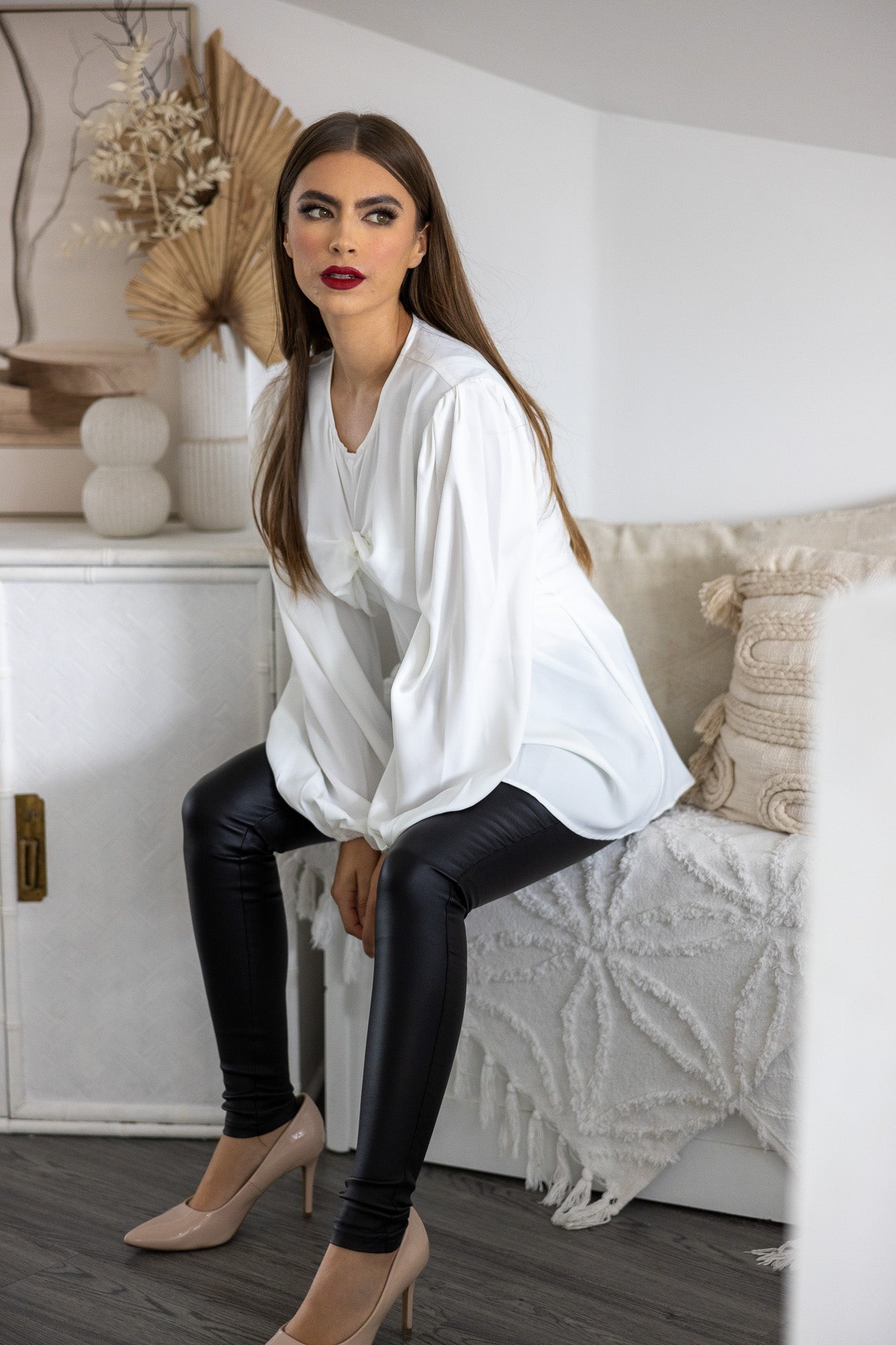 M8236White-top-blouse