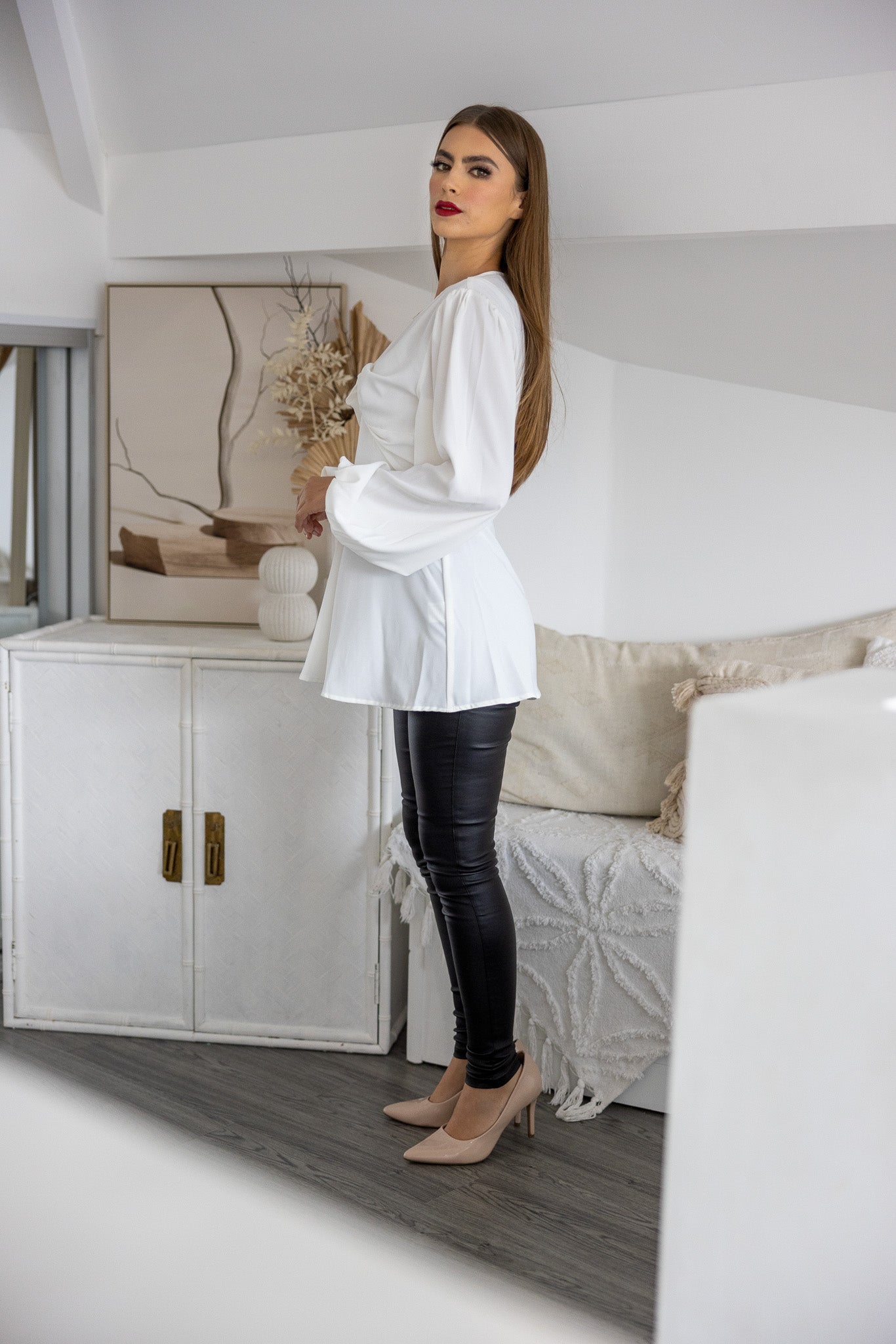 M8236White-top-blouse