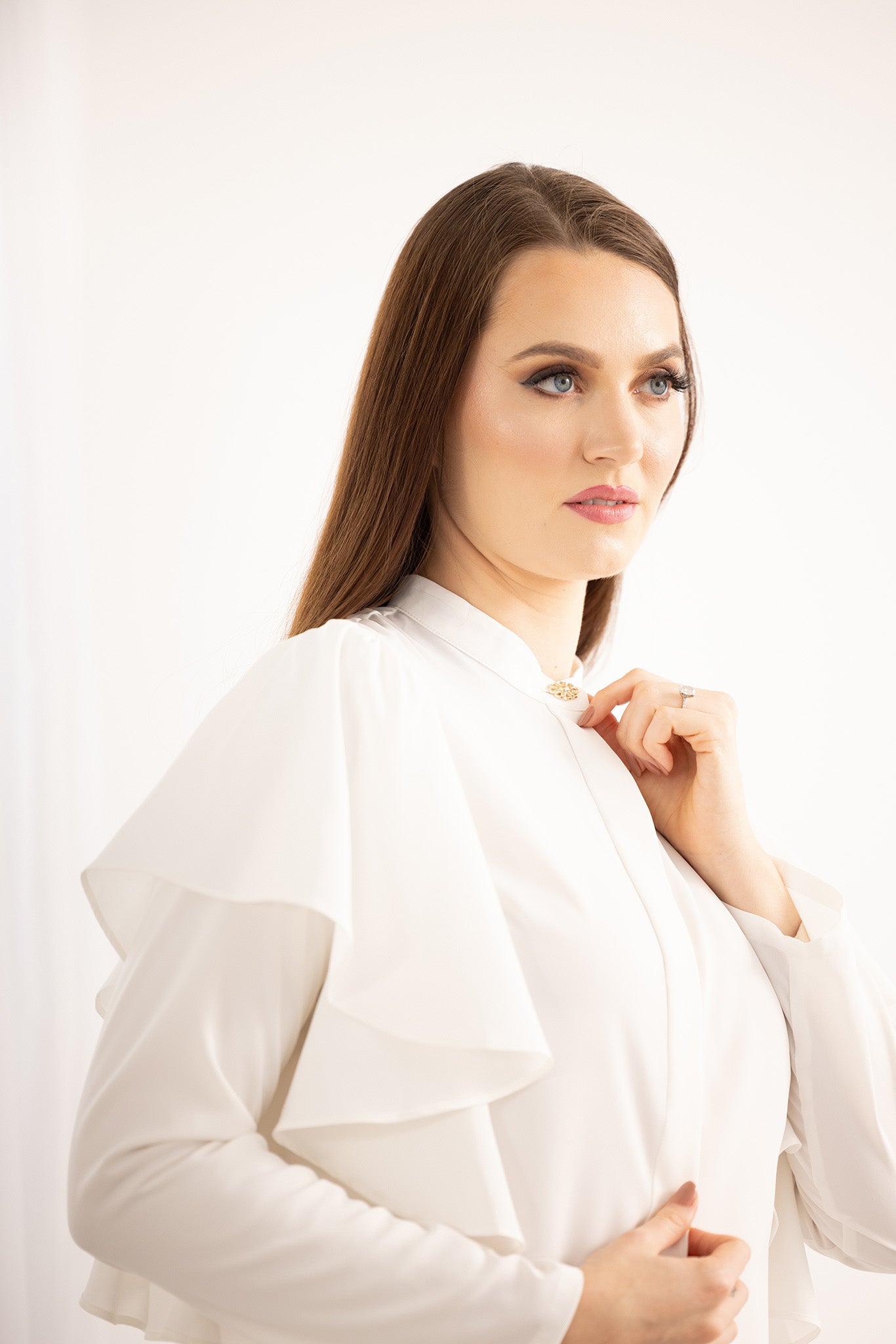 M8249White-shirt-top