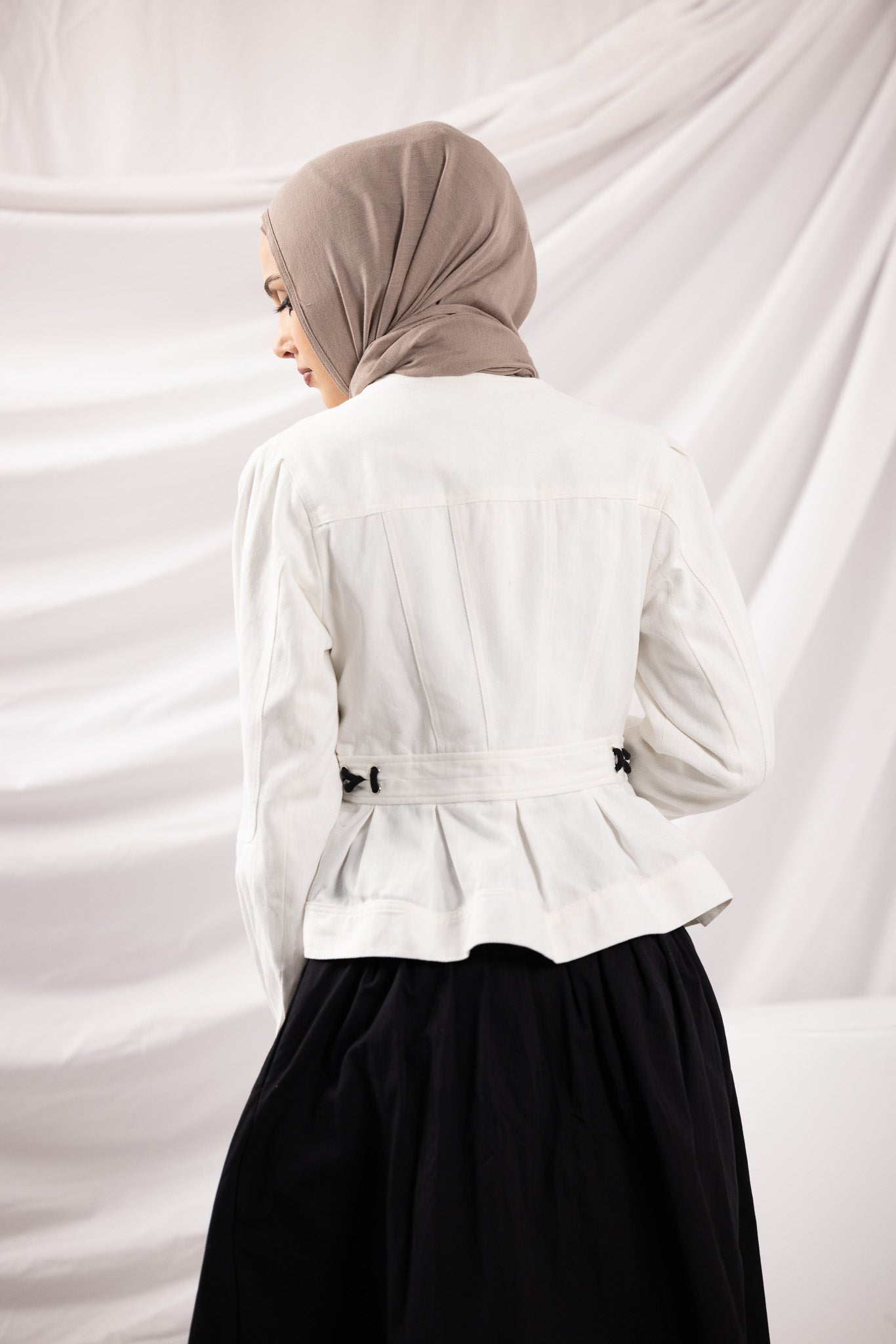 M8259-WHI-jacket-denim