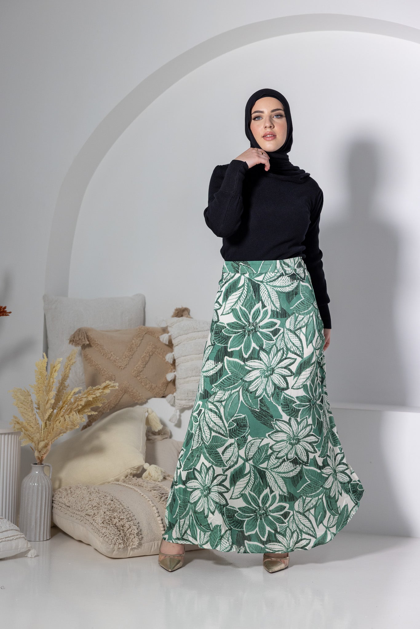 M8338-GRN-skirt-print