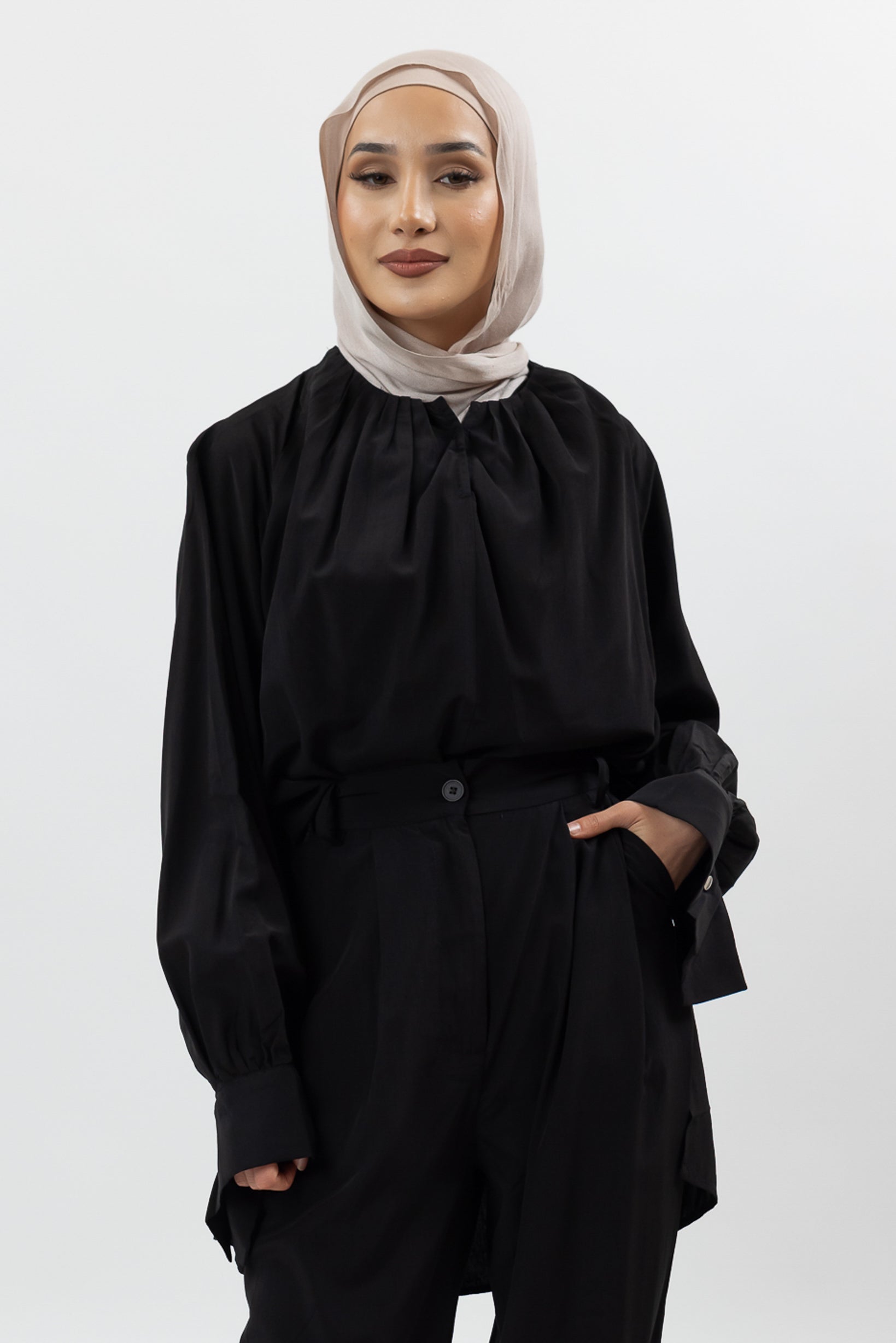 M8339Black-top
