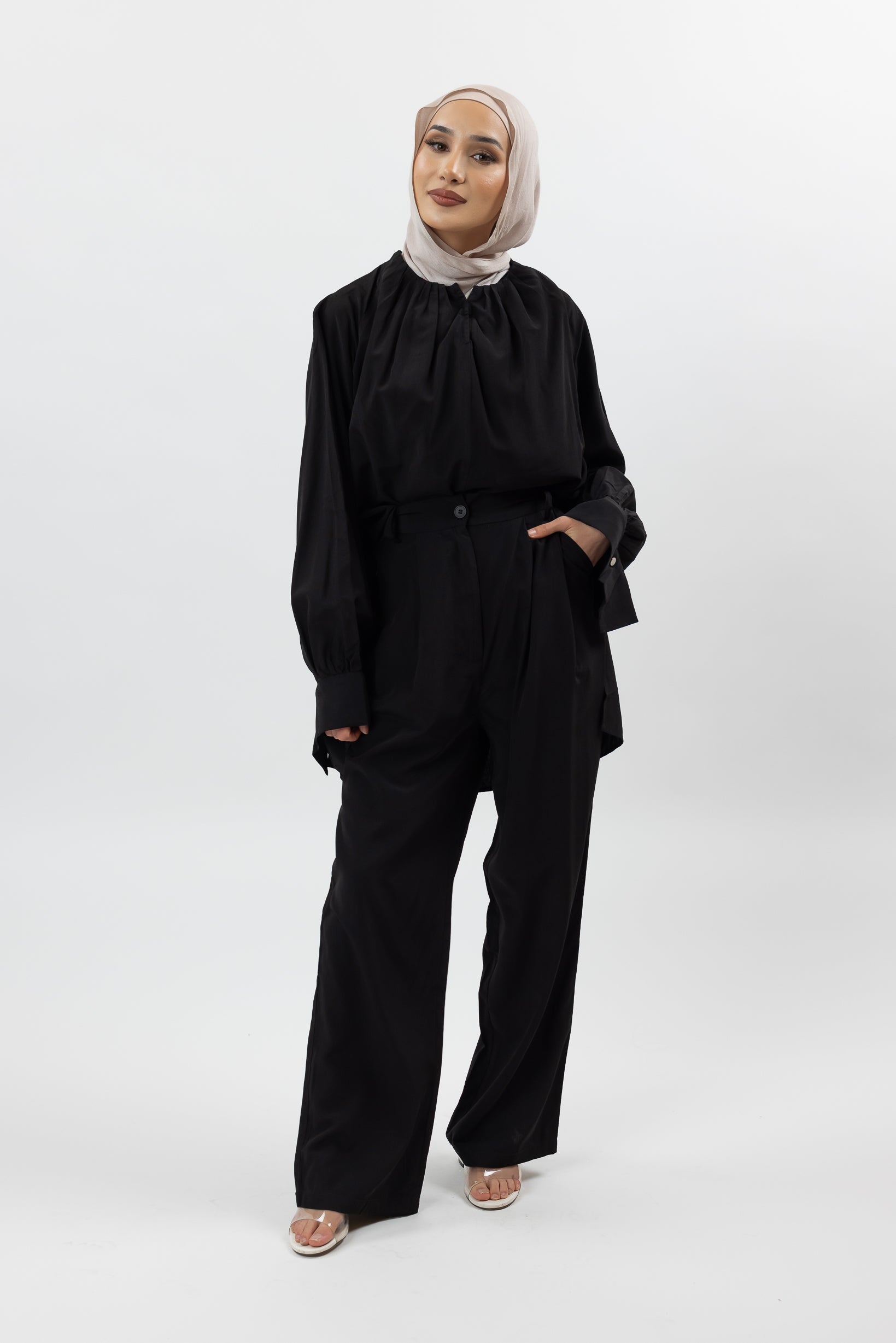 M8340Black-pants