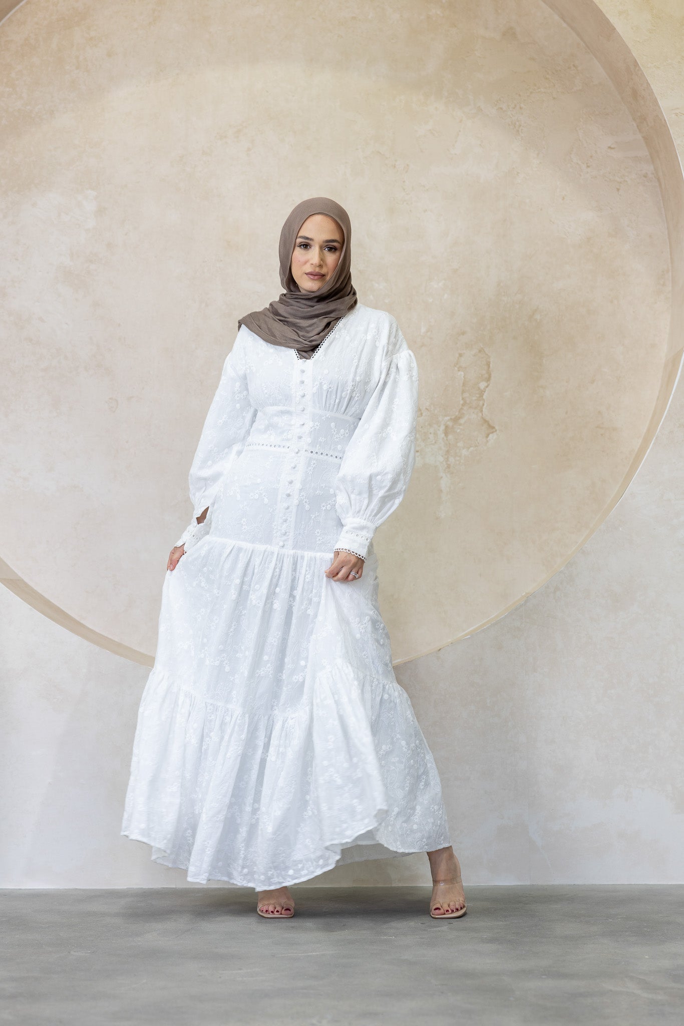 M8343White-dress-abaya