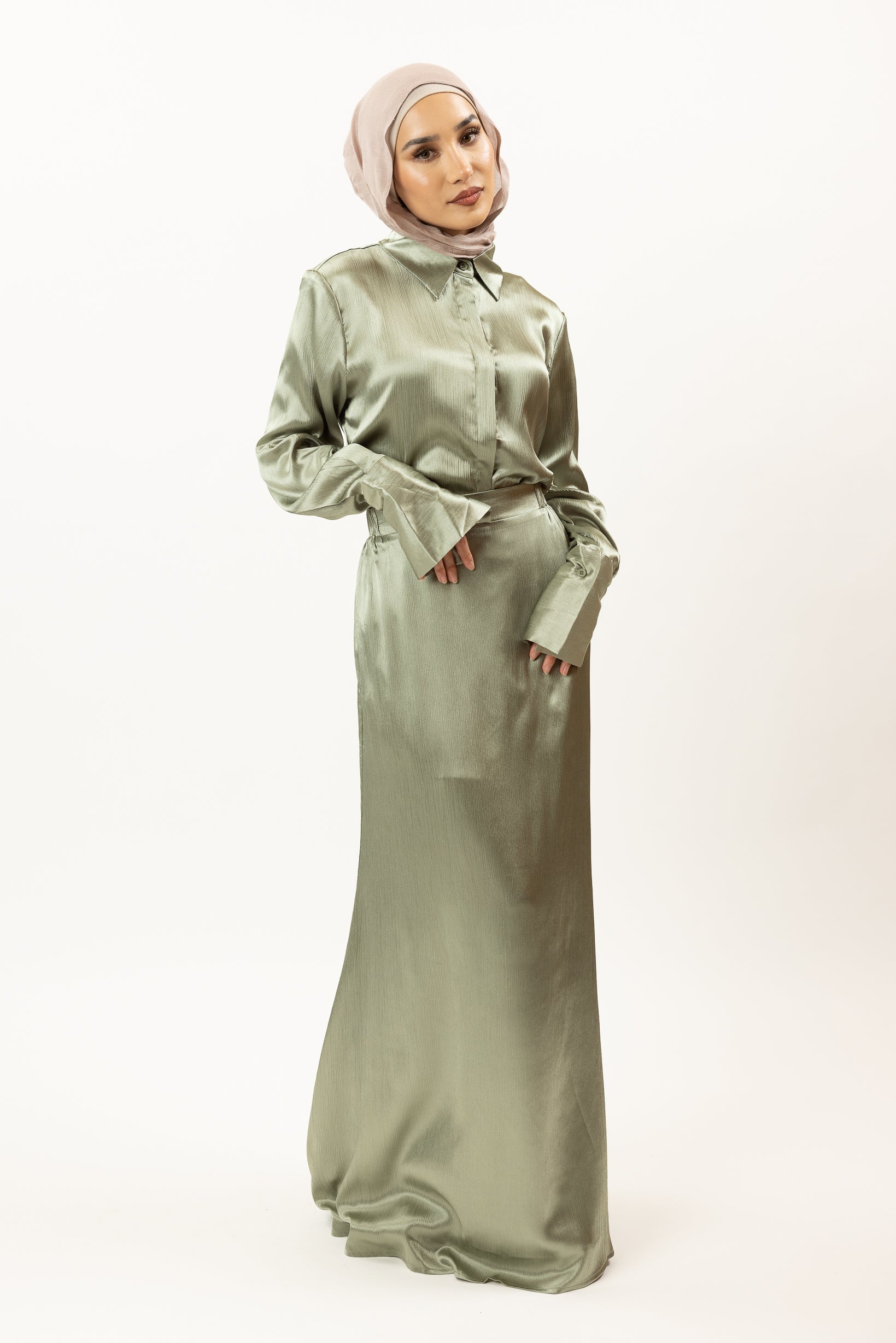 M8356Khaki-satin-skirt