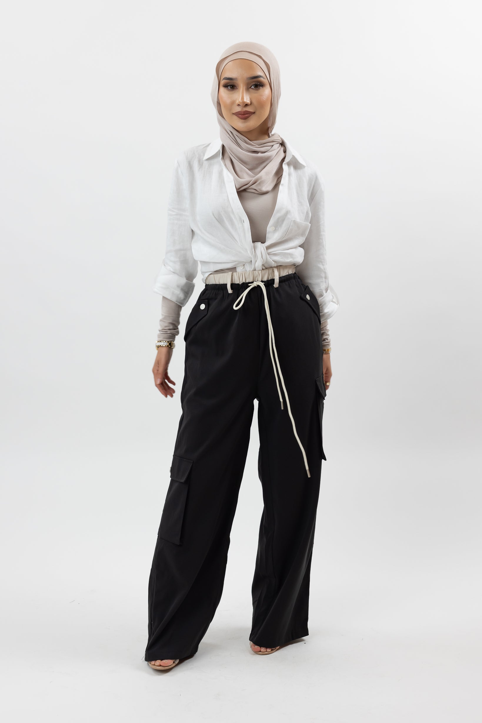 M8436Black-pants-cargo