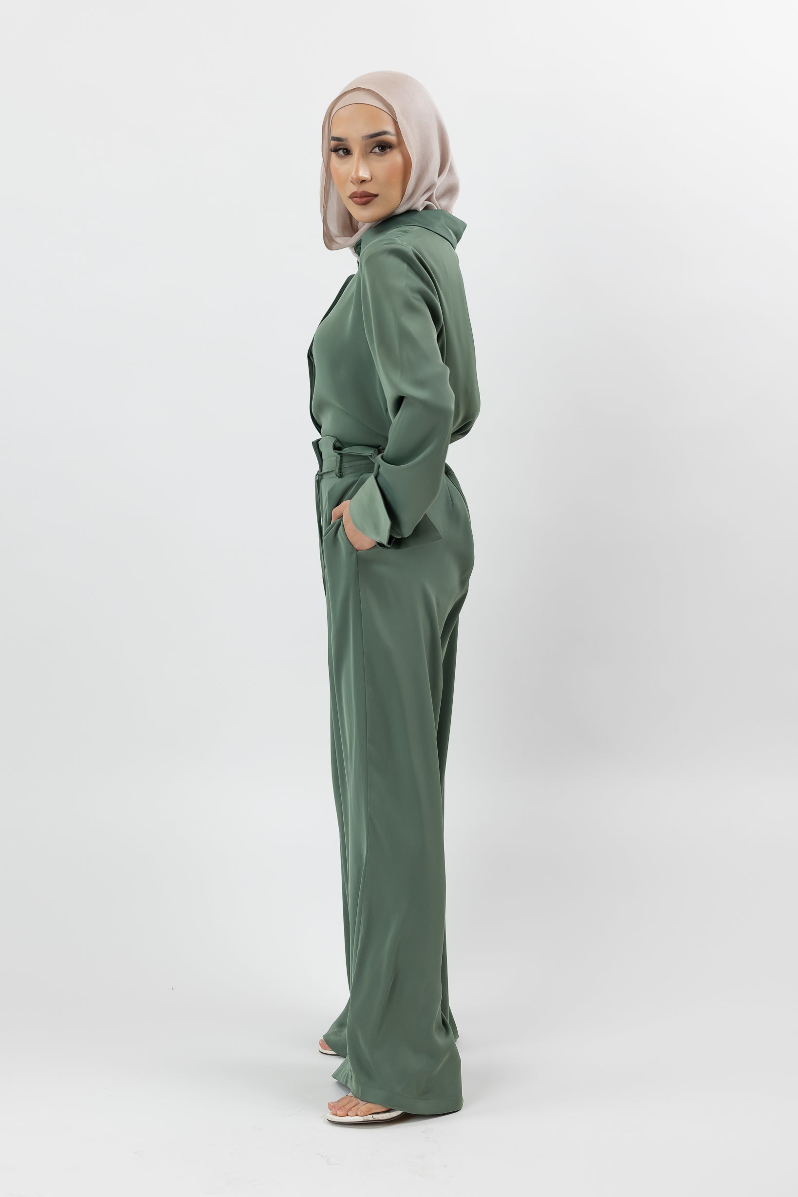 M8510Khaki-pants