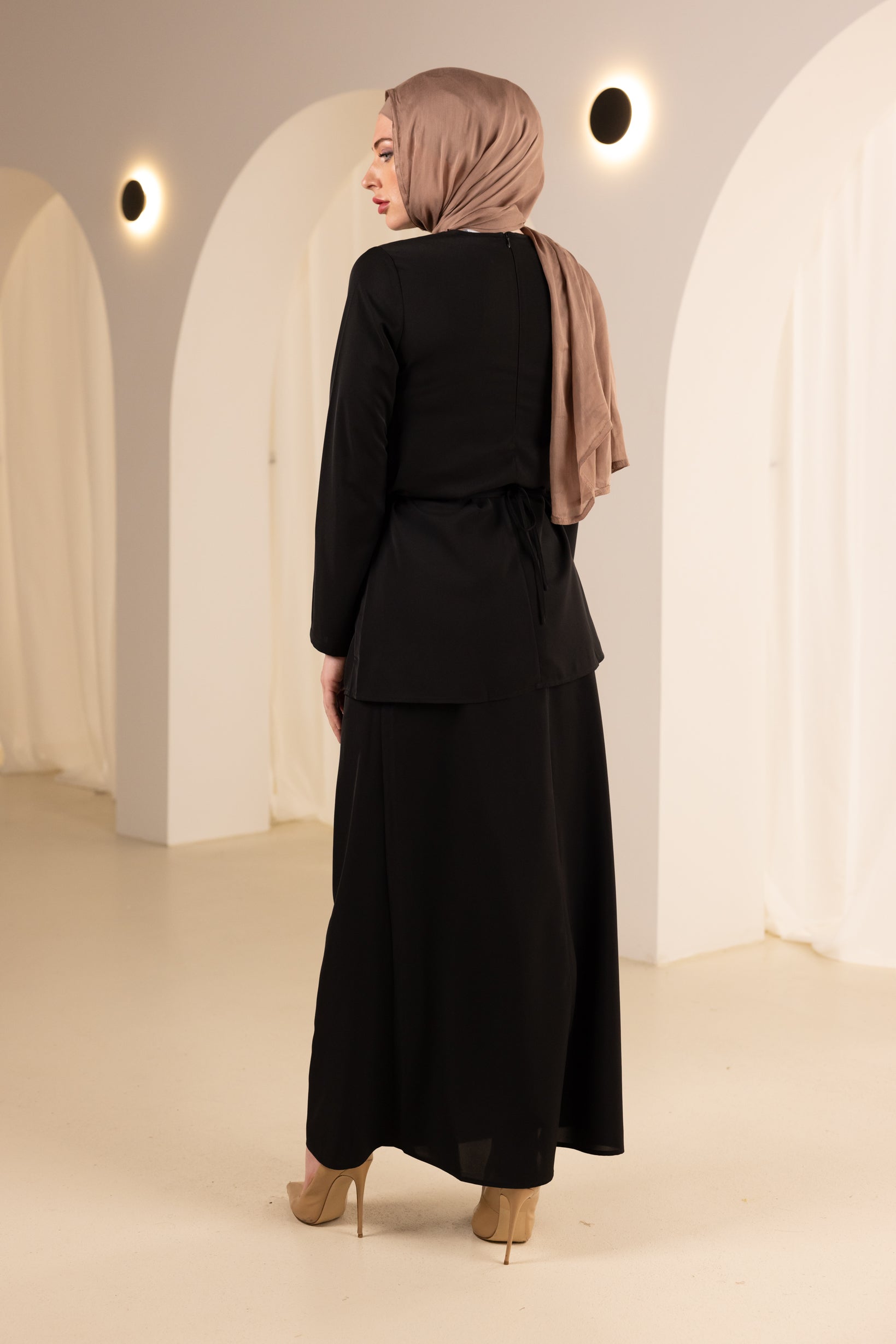 M8539Black-maxi-skirt