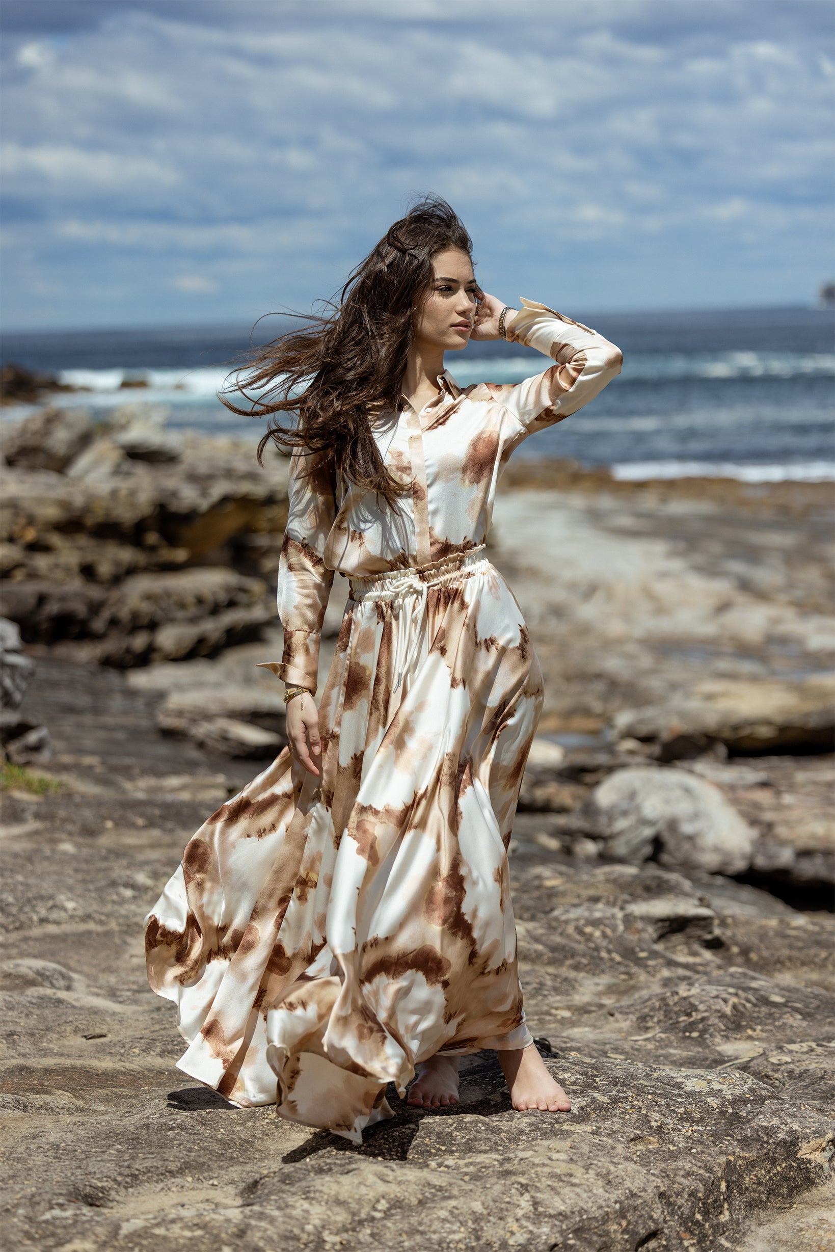 M8567Brown-skirt-print