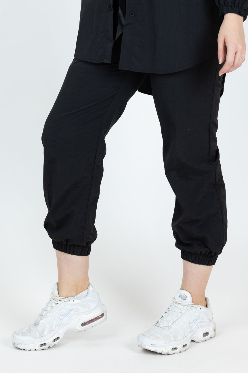 M8575-1Black-pants