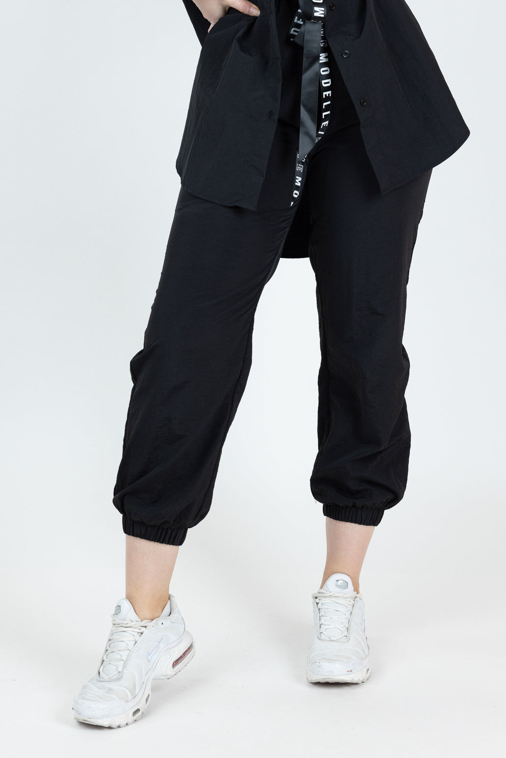 M8575-1Black-pants