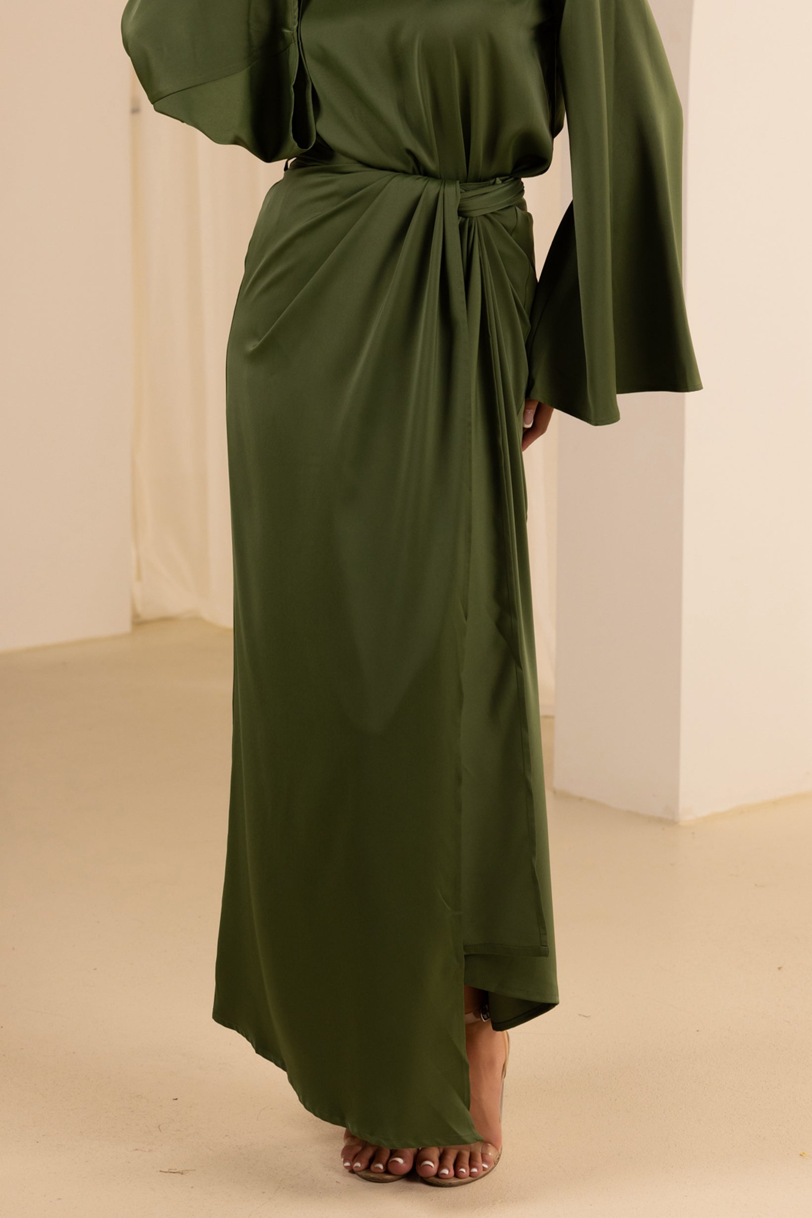 M8608Green-satin-skirt