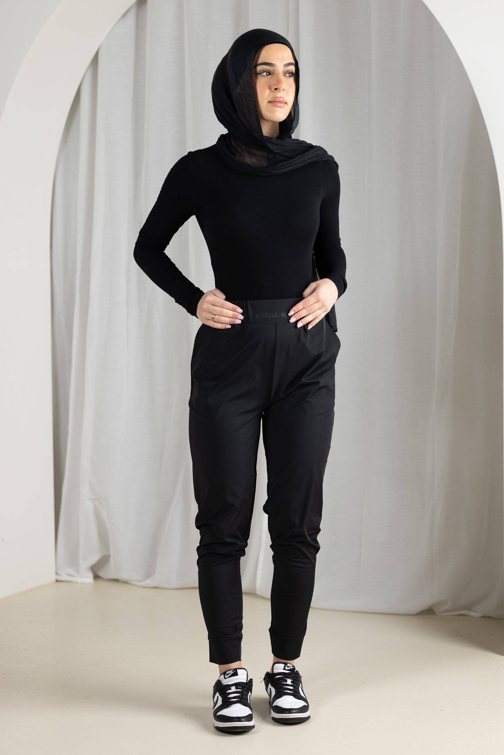 M8777Black-jogger-pants