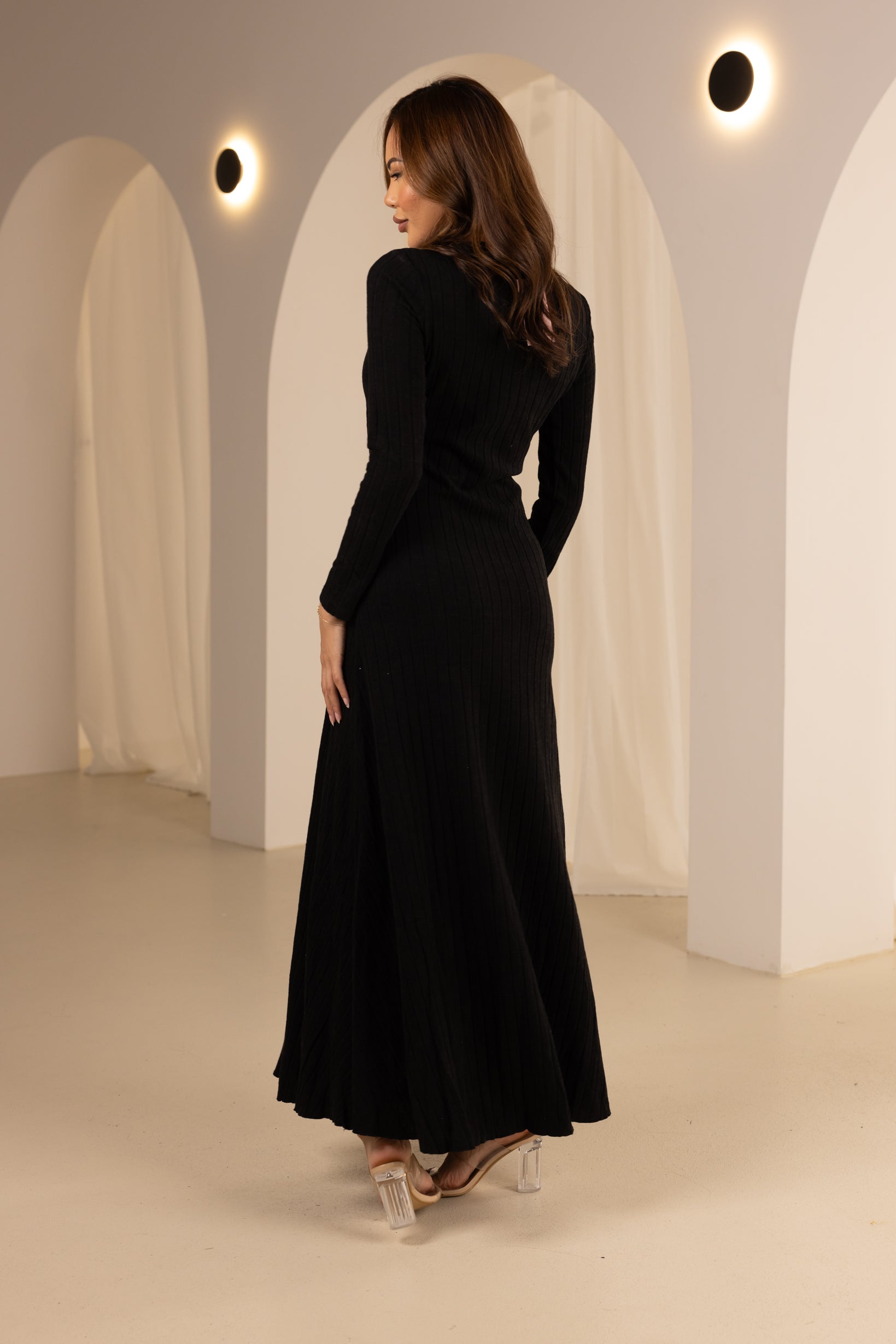 M8834Black-dress-knit-abaya