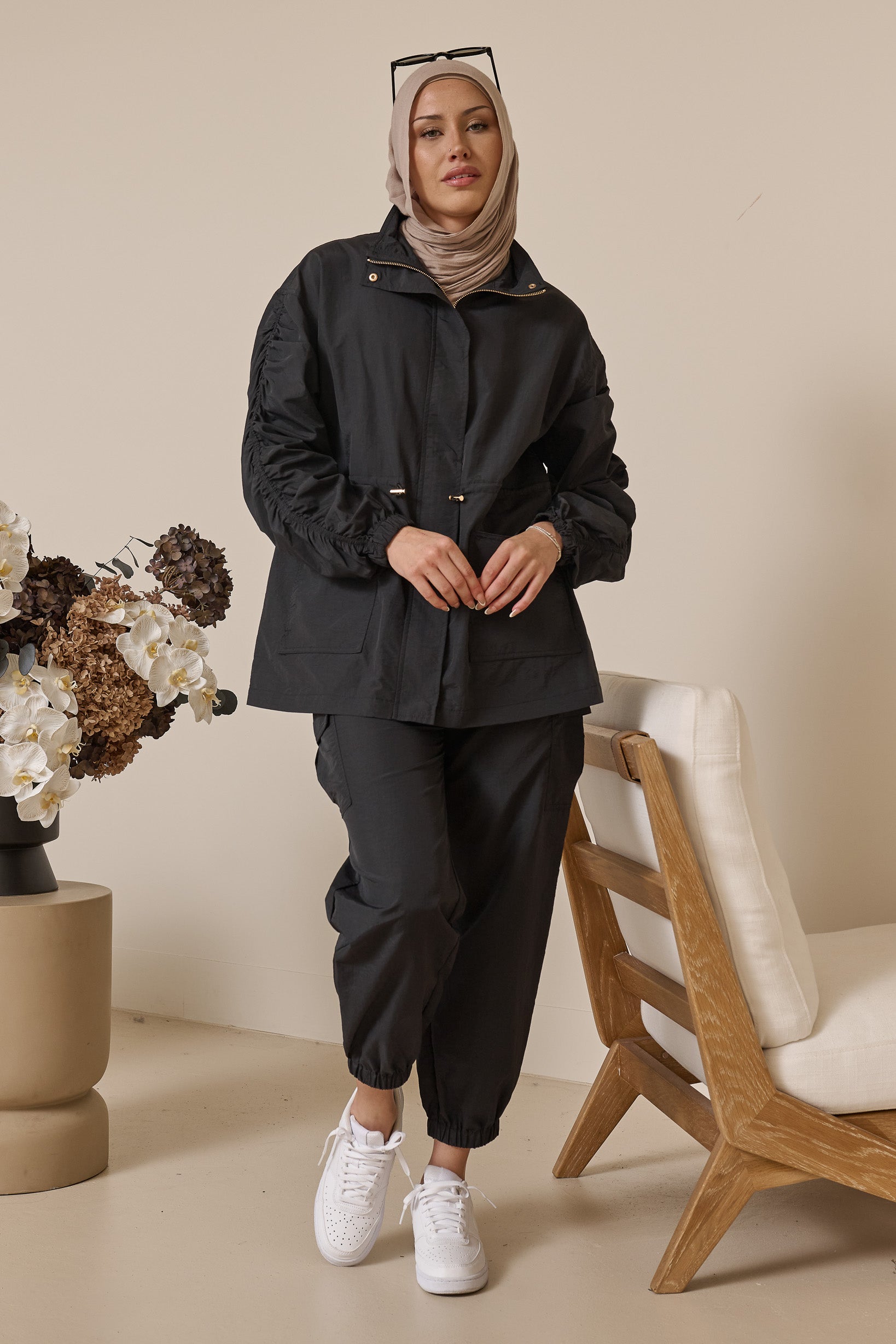 M9162-BLK-pants-bottom