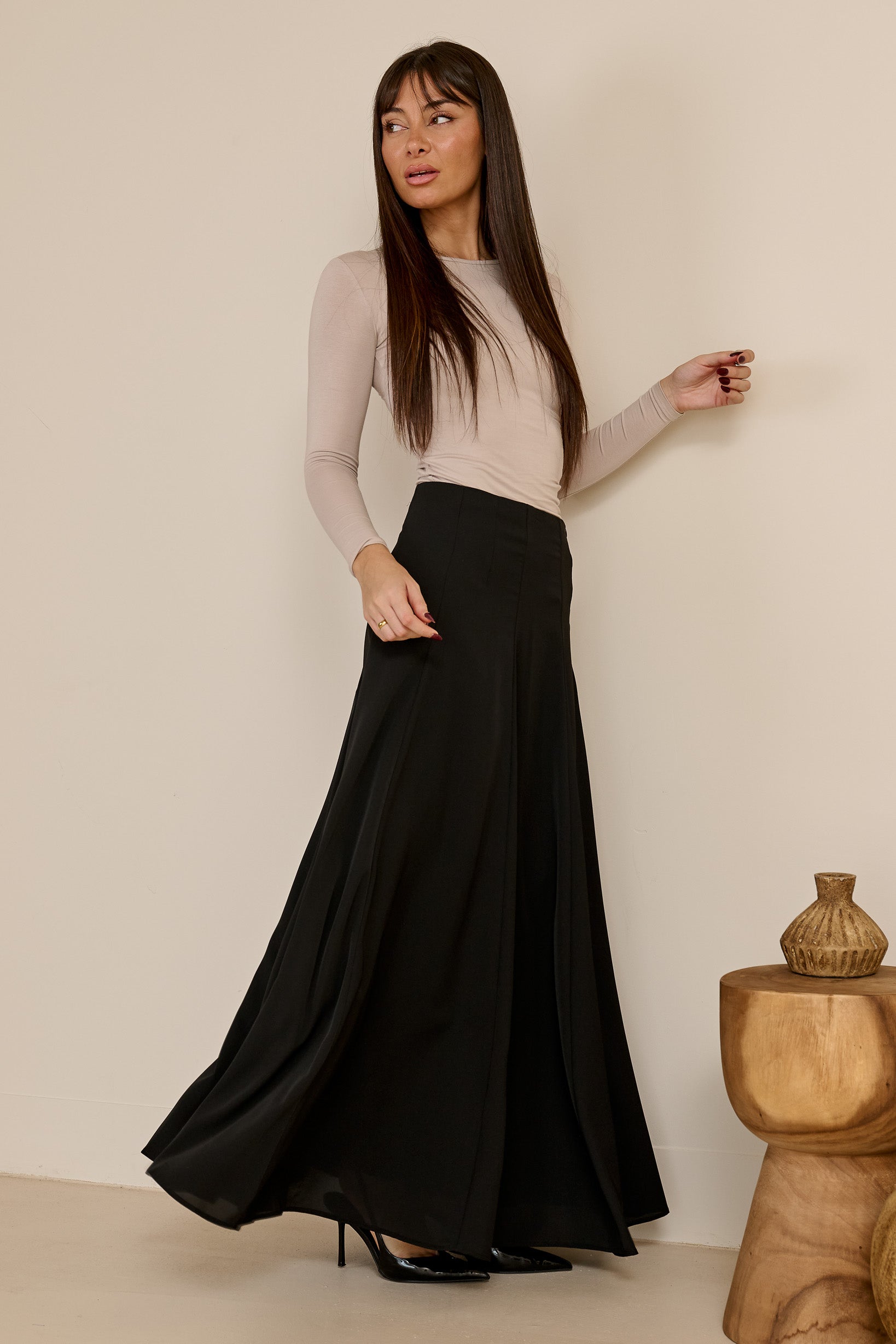 M9241-BLK-skirt-bottom