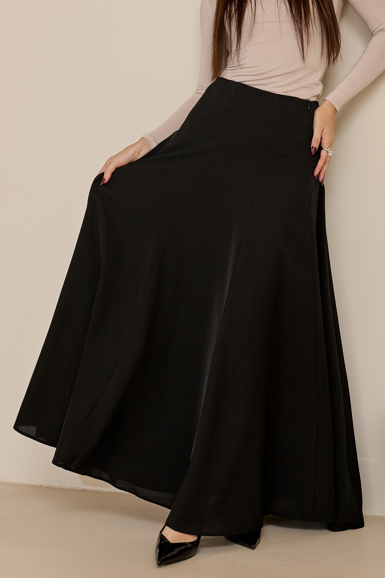 M9241-BLK-skirt-bottom