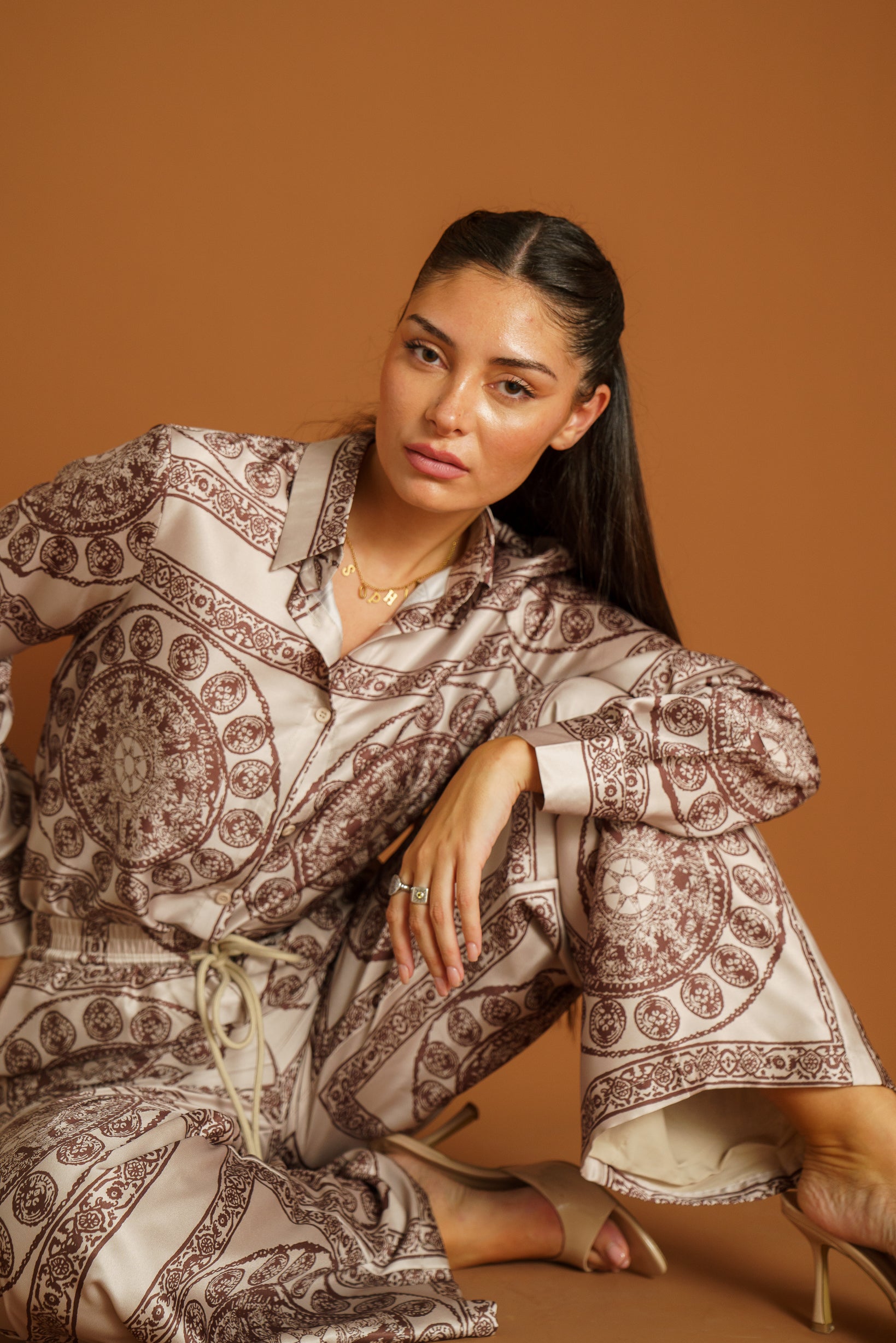 M9347brownprint-shirt-top