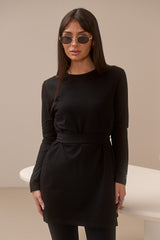 Modelle/Move Dana Split Tie Top