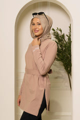 Modelle/Move Dana Split Tie Top