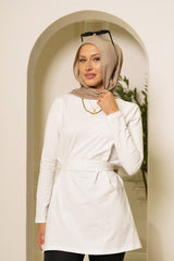 Modelle/Move Dana Split Tie Top