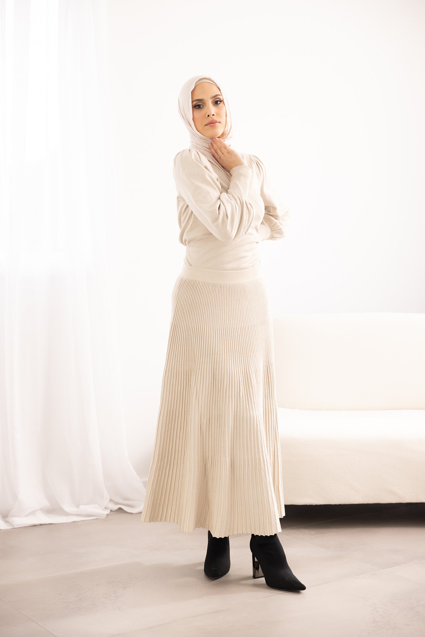N714-BEI-skirt-knit