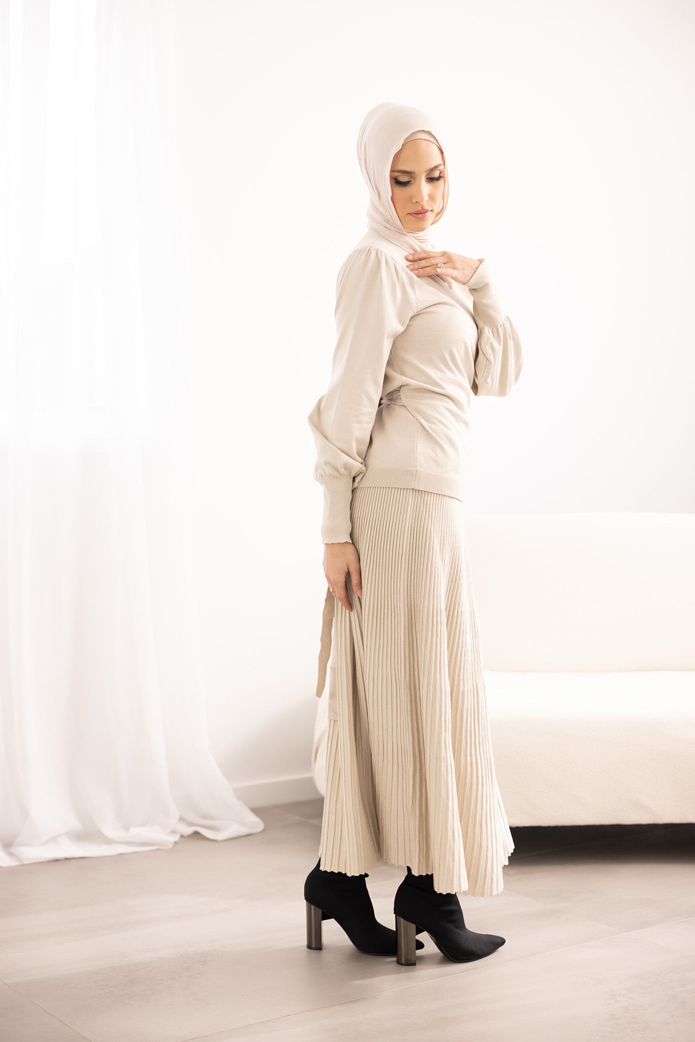 N714-BEI-skirt-knit