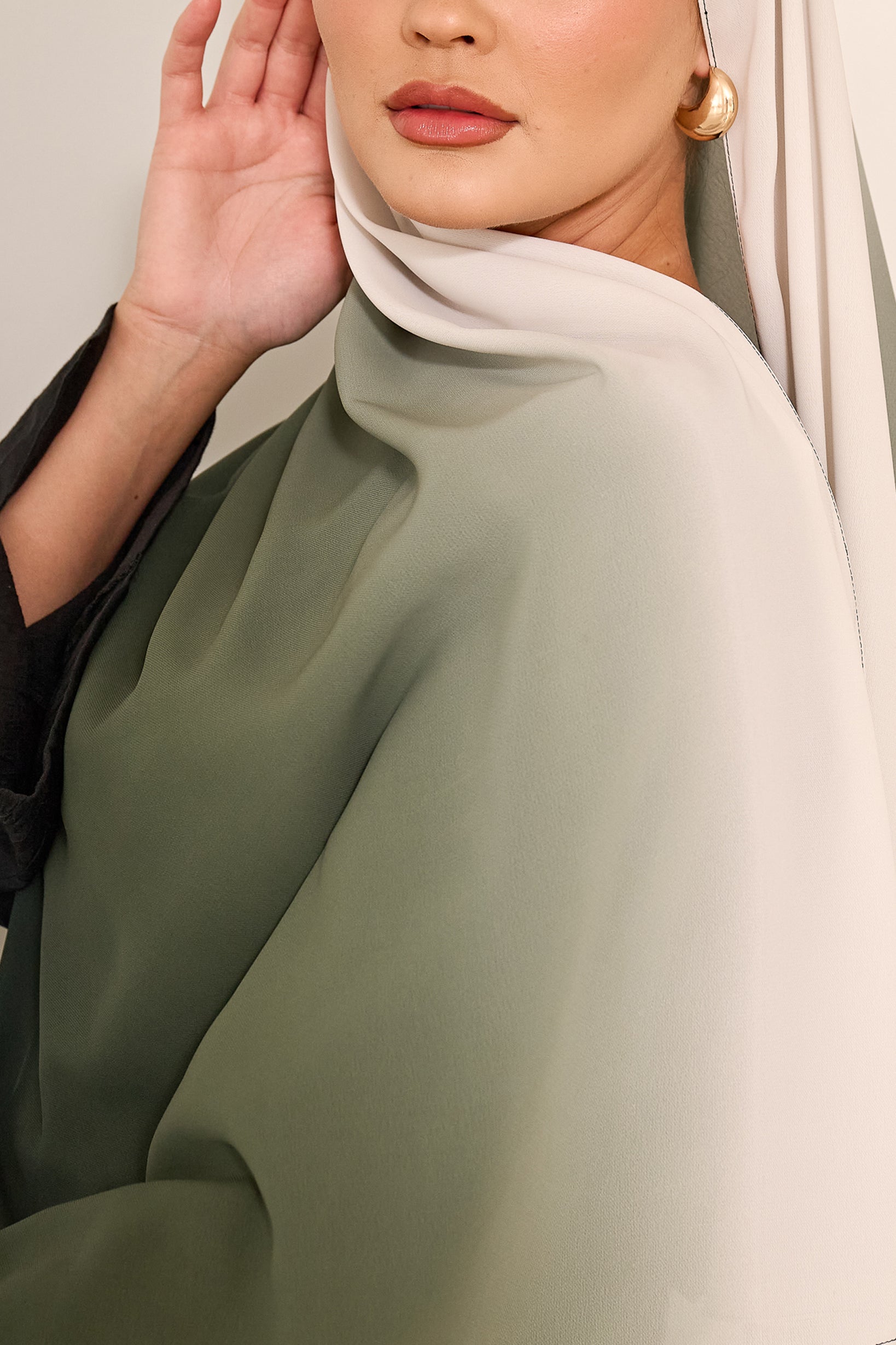 OCS001_Green_Ombre-shawl-hijab
