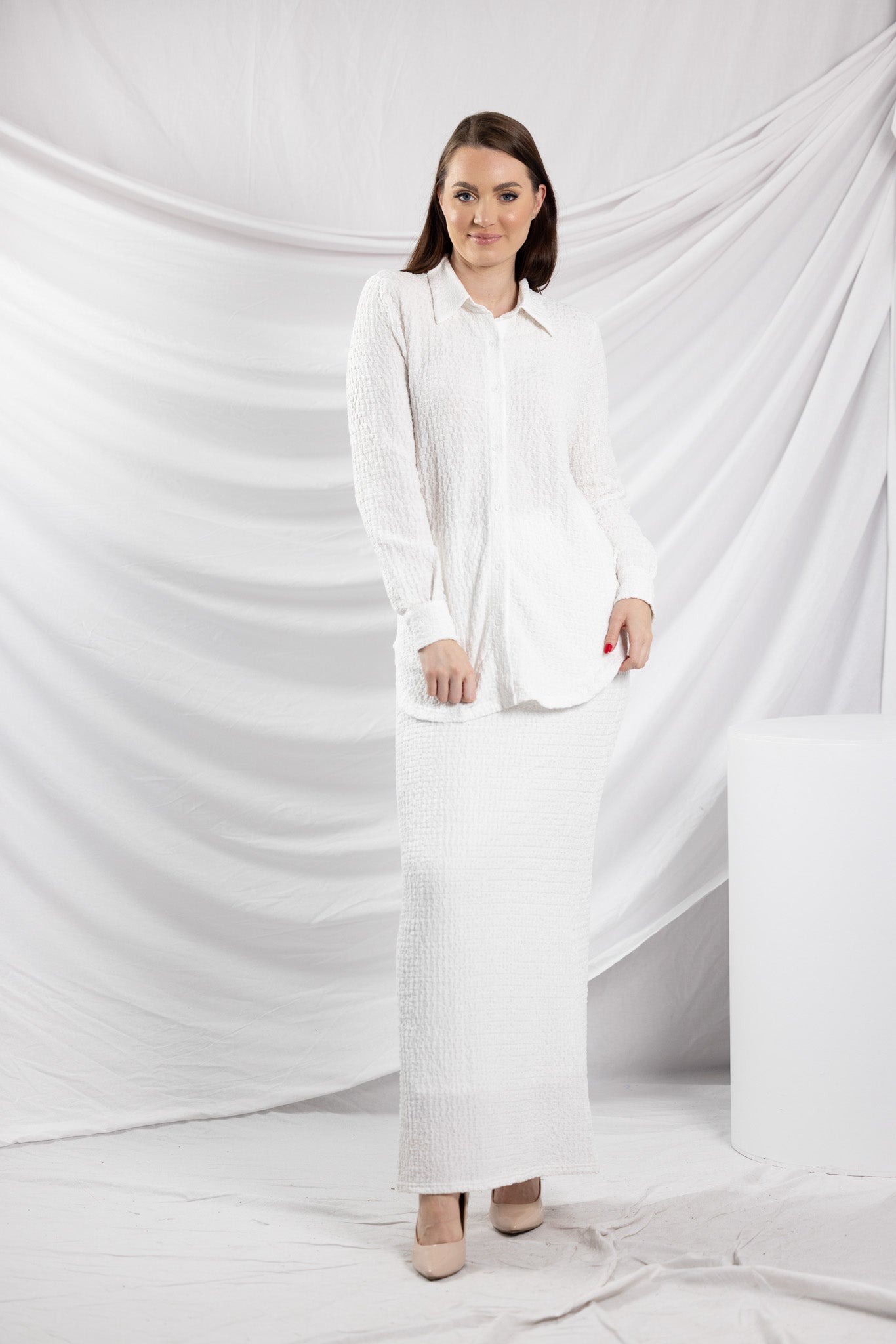SM8399White-shirt-skirt-set