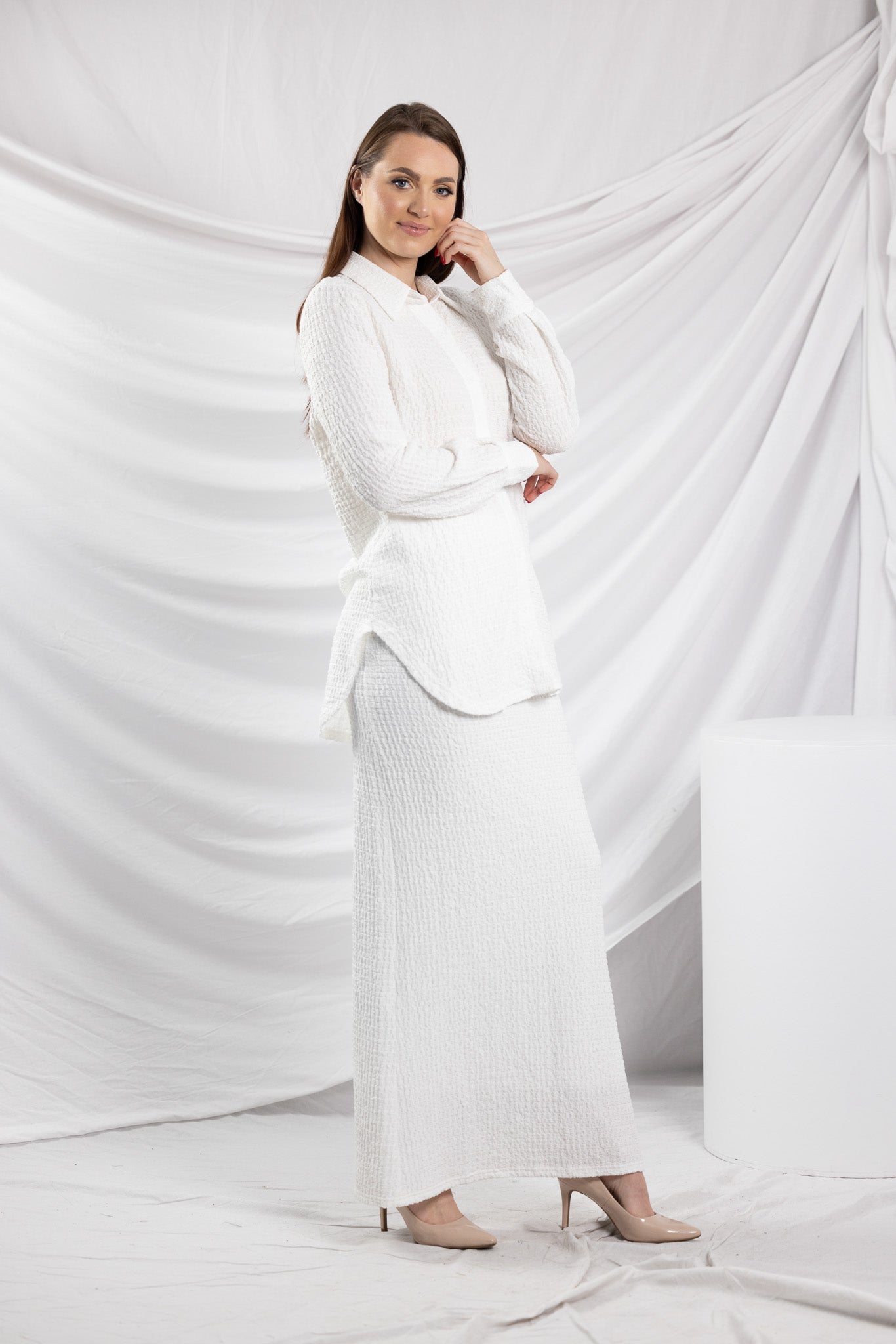 SM8399White-shirt-skirt-set
