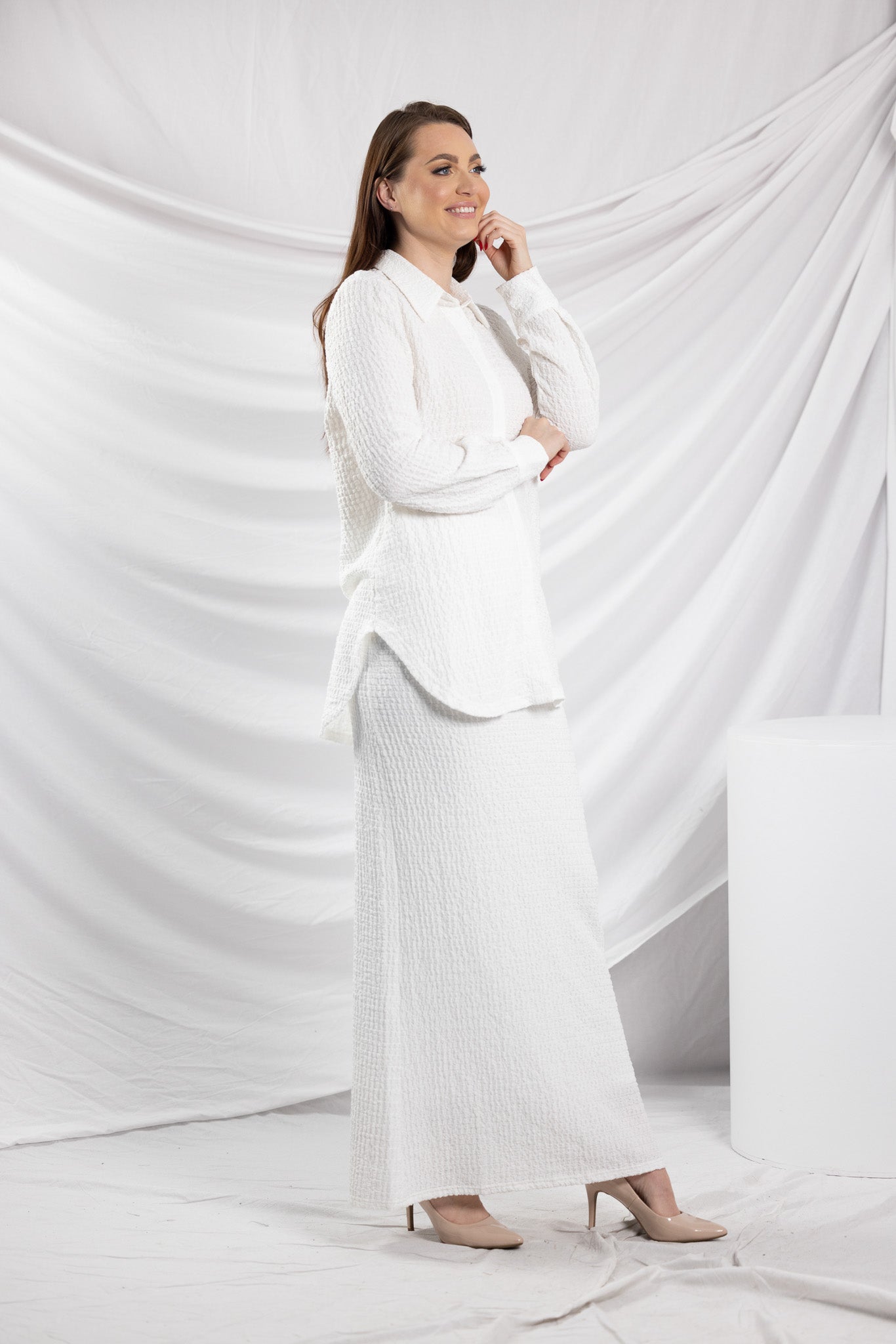 SM8399White-shirt-skirt-set