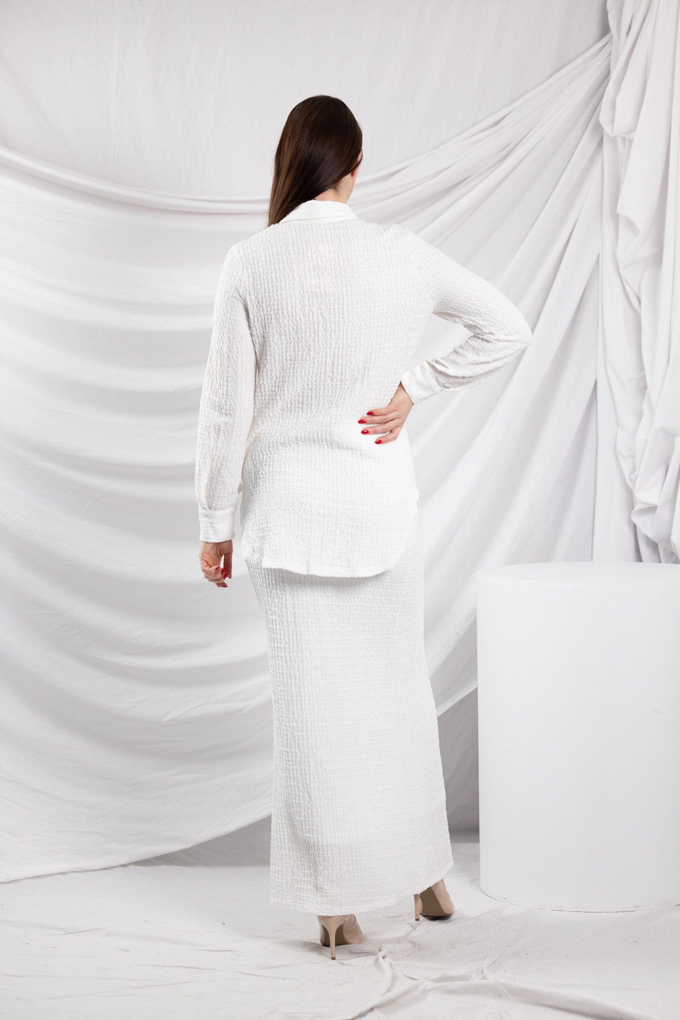 SM8399White-shirt-skirt-set