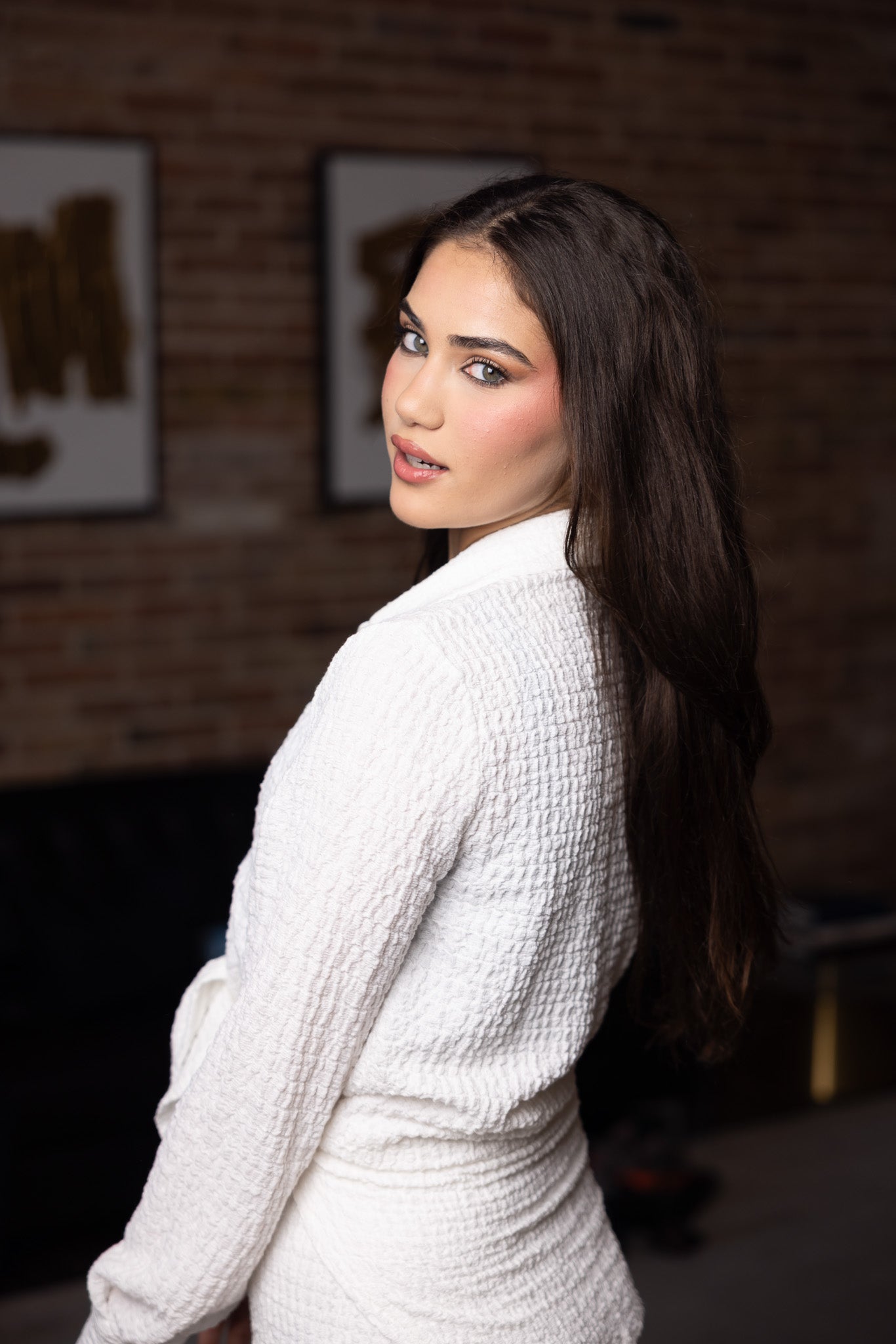 SM8399White-shirt-skirt-set