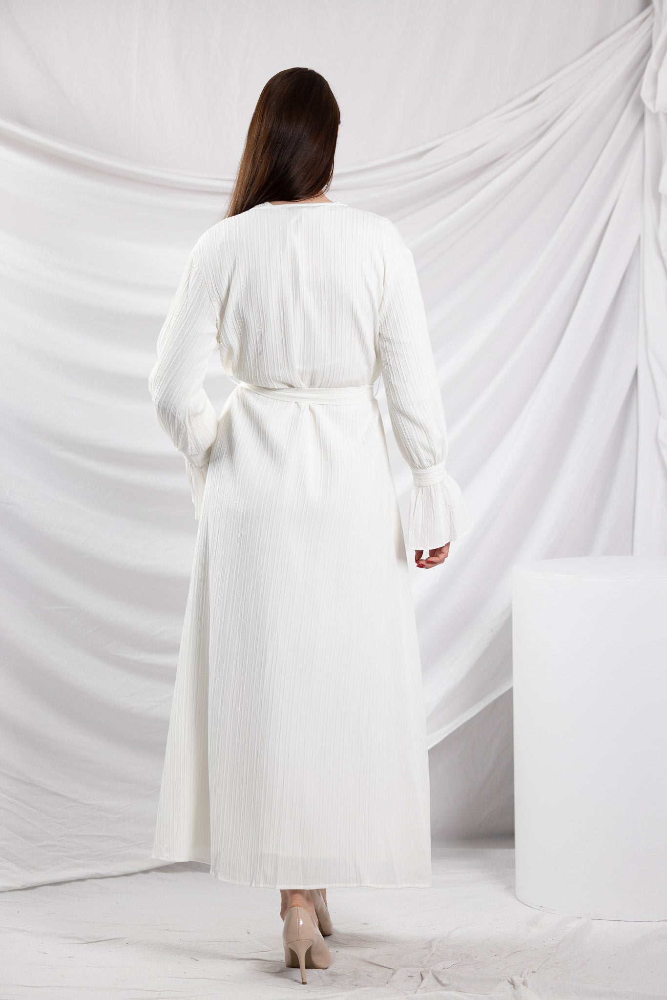 SM8427White-dress-cardigan-set