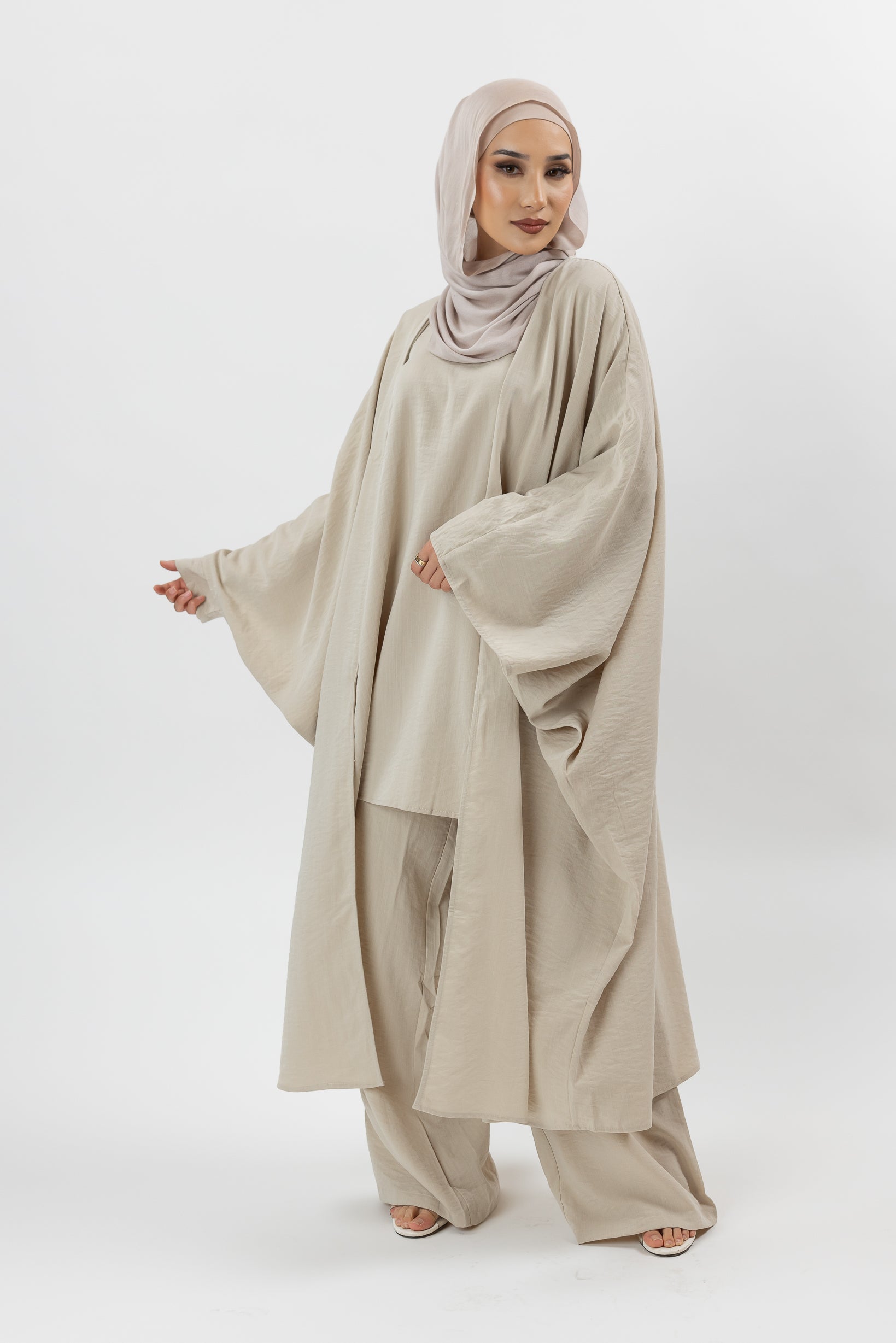 SM8560Beige-top-pants-cardigan-set