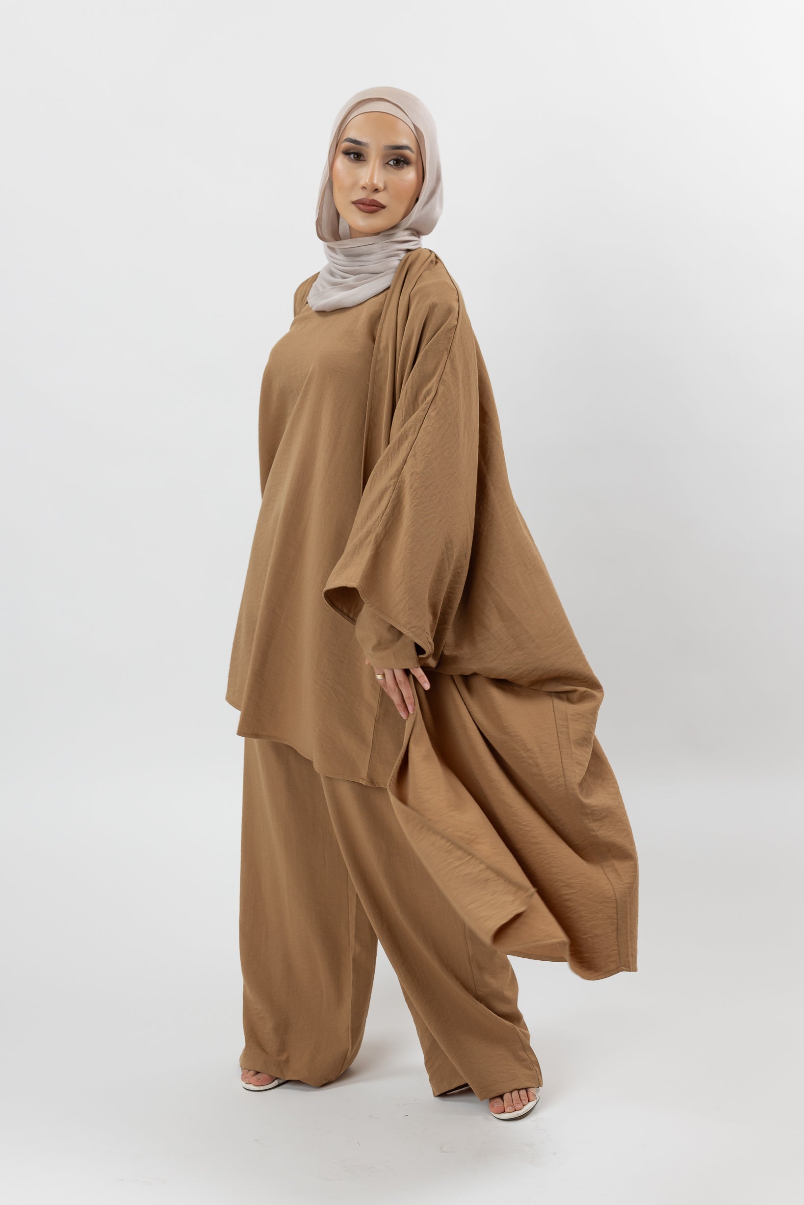 SM8560Tan-top-pants-cardigan-set