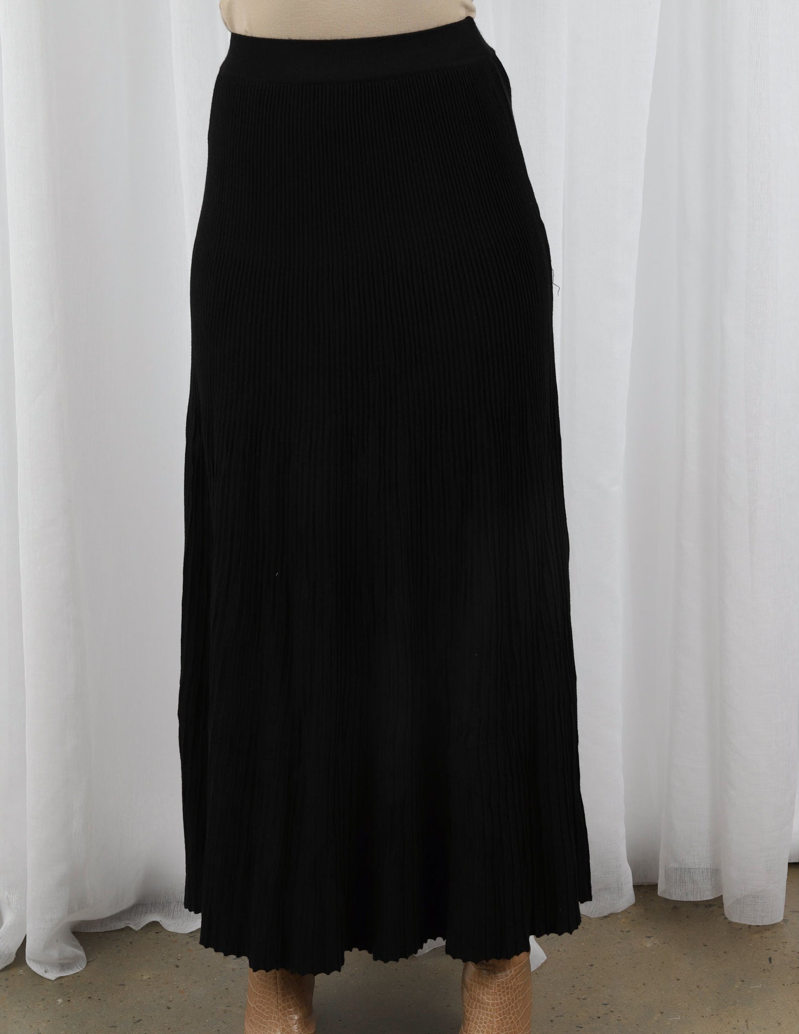 63055-BLK-skirt-knit