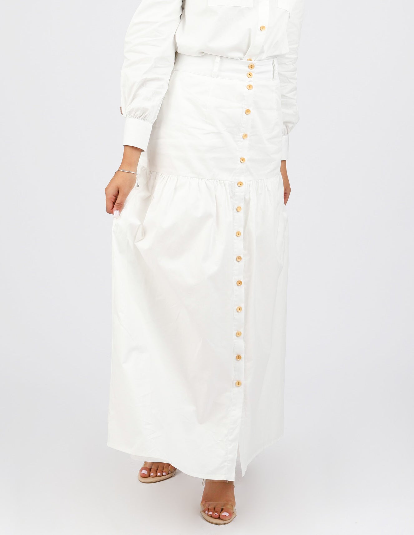 M7735White-skirt