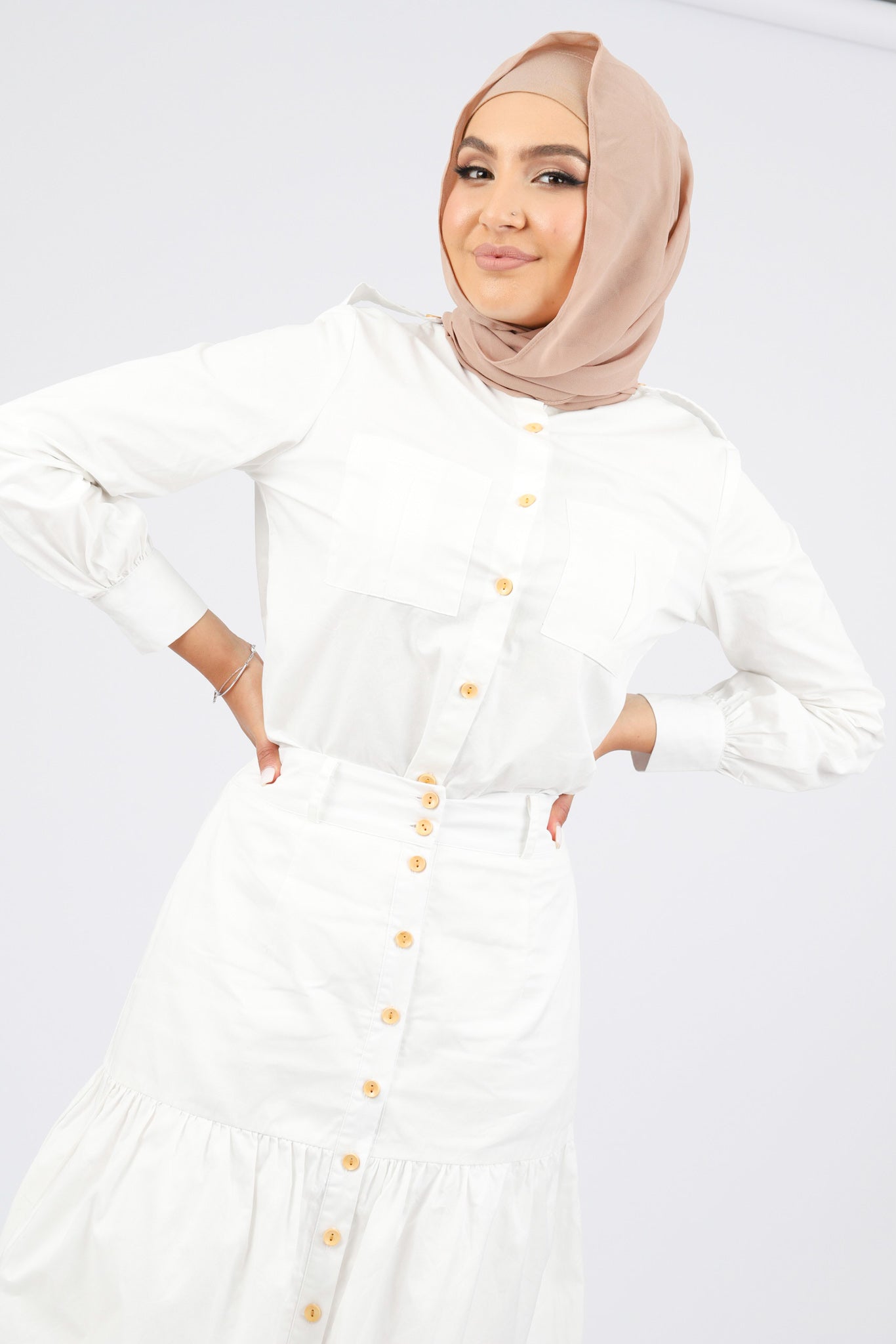 M7735White-skirt