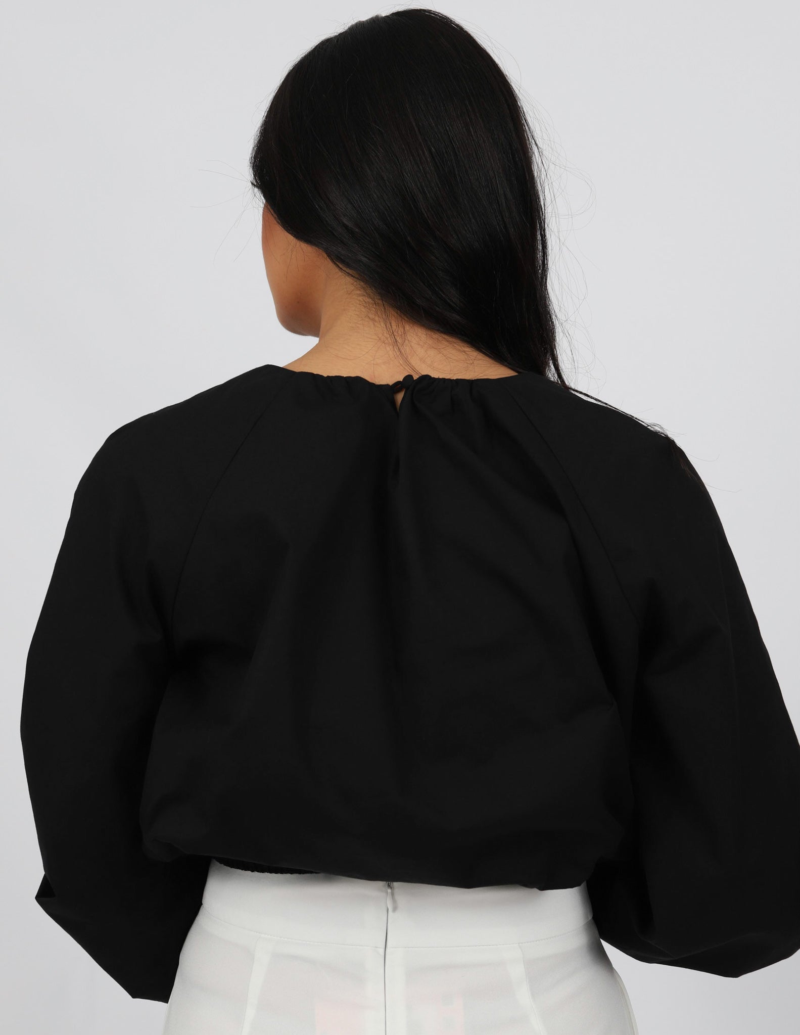 M7753Black-blouse