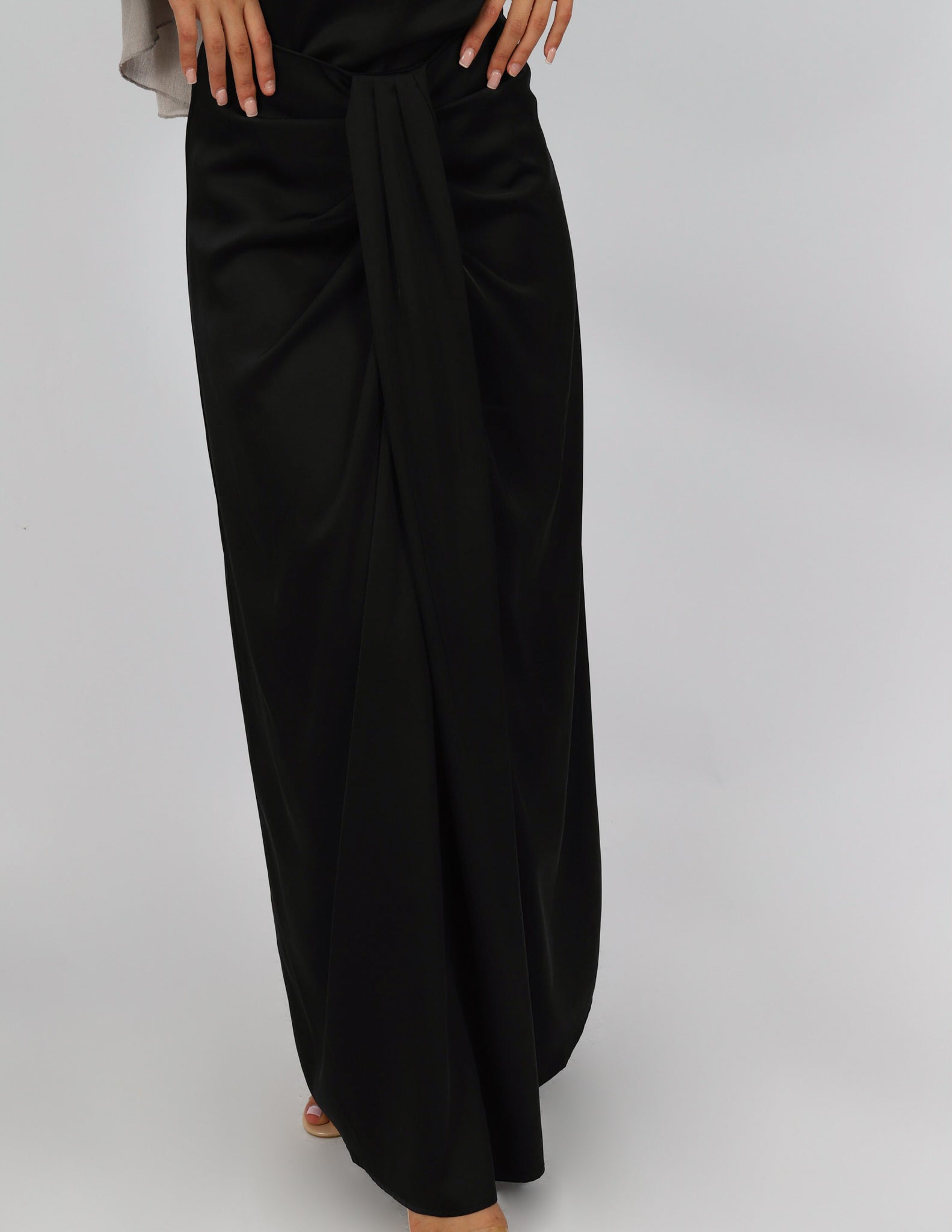 M7768Black-skirt