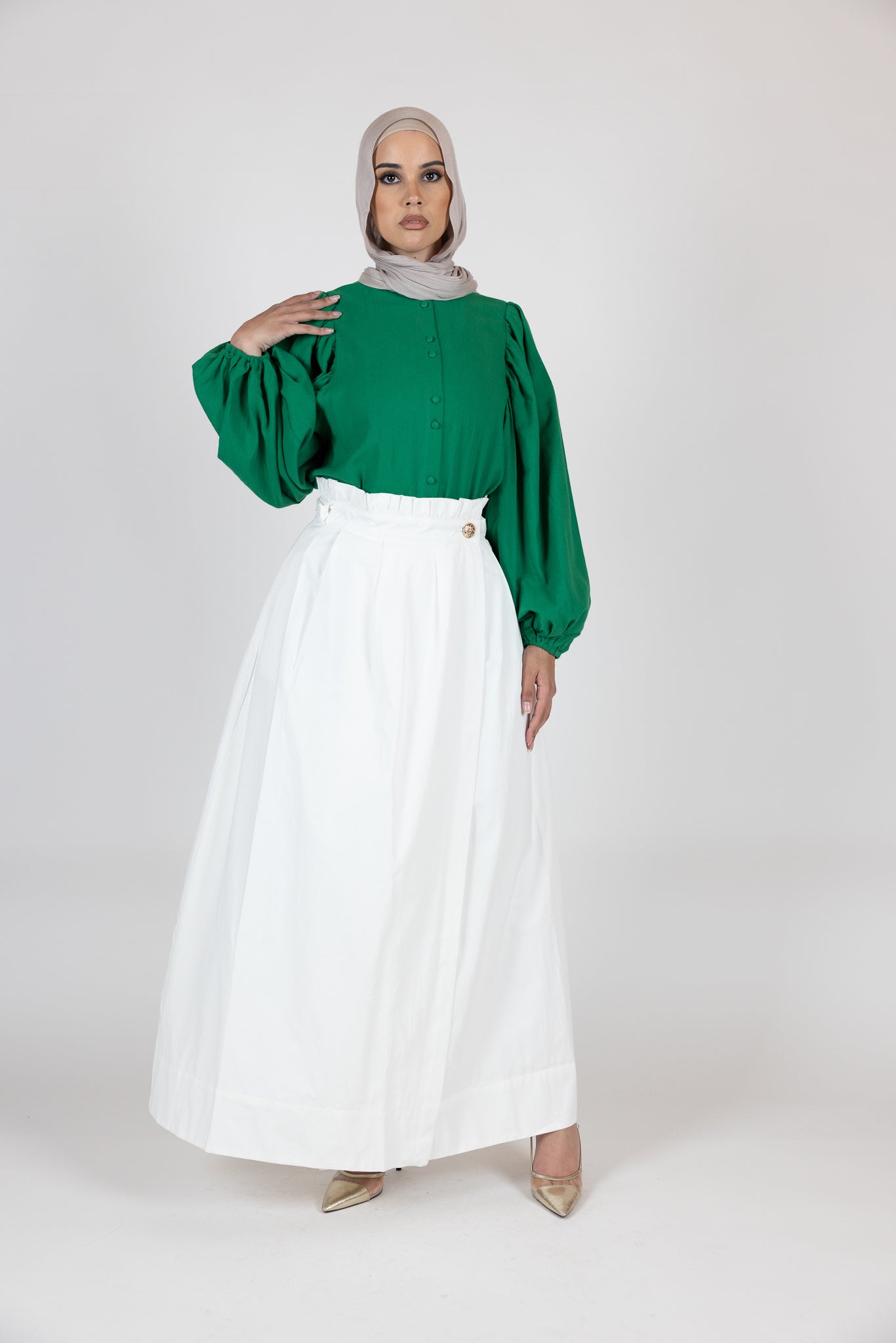 M7786White-skirt