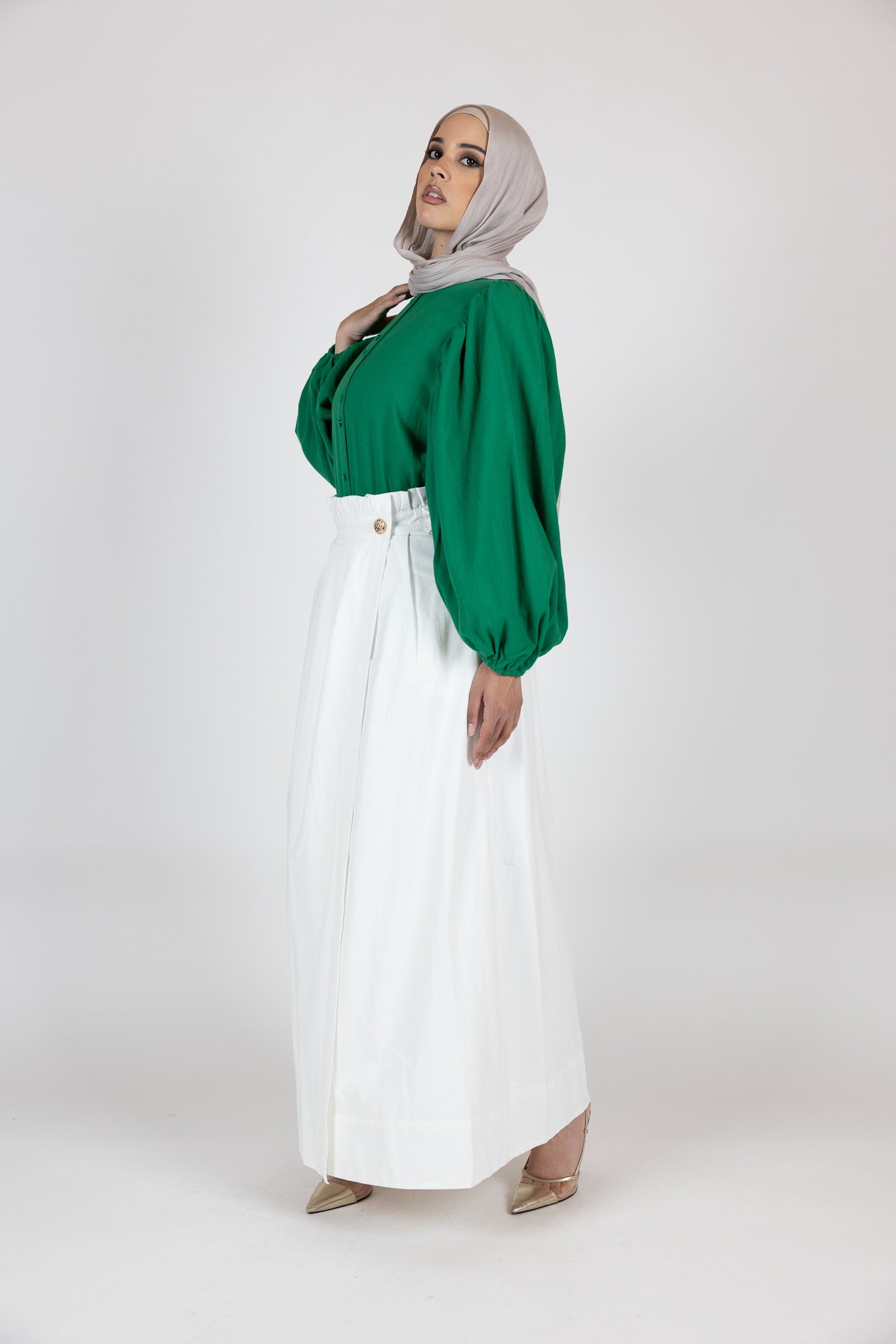 M7786White-skirt