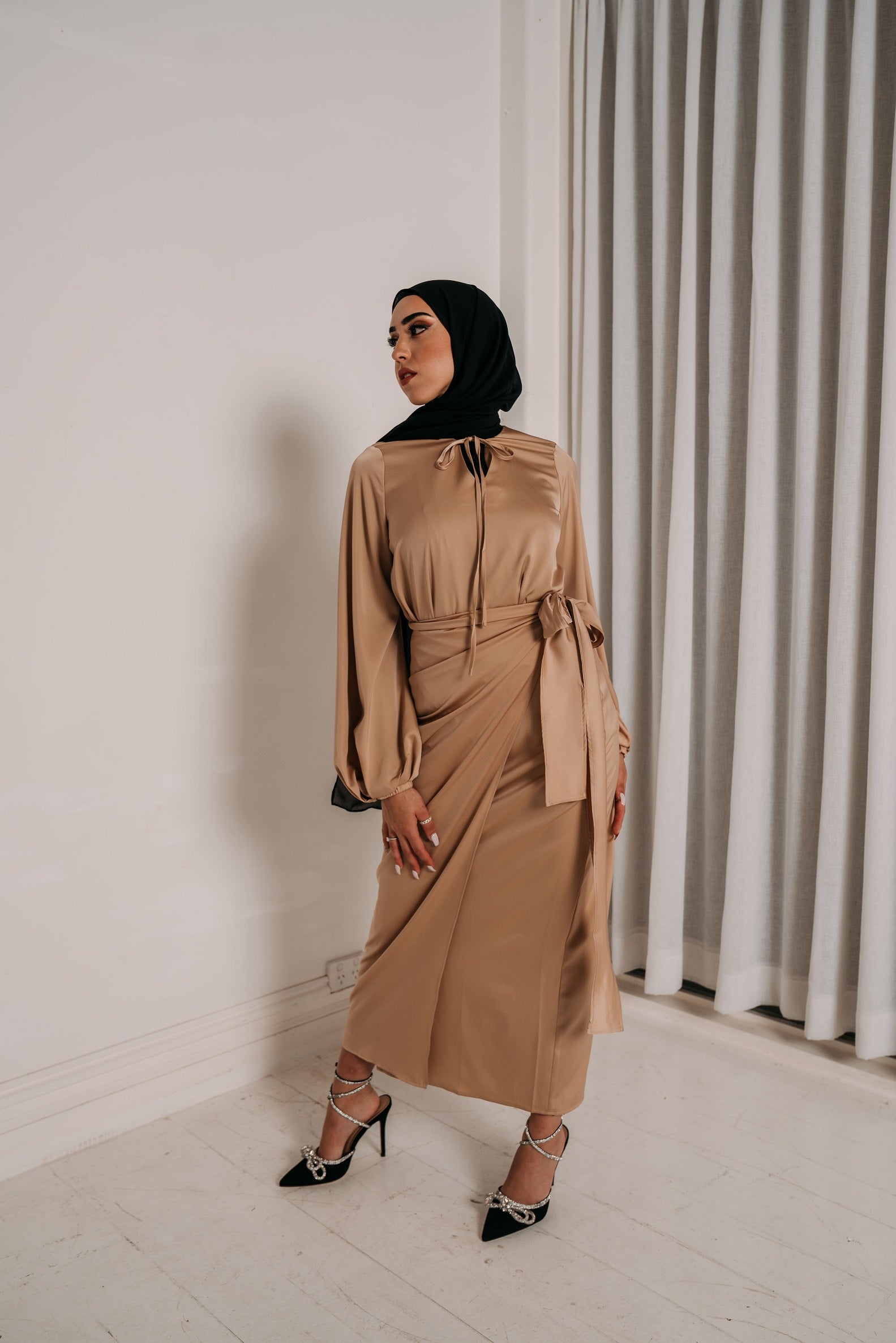 M7794Gold-blouse-top